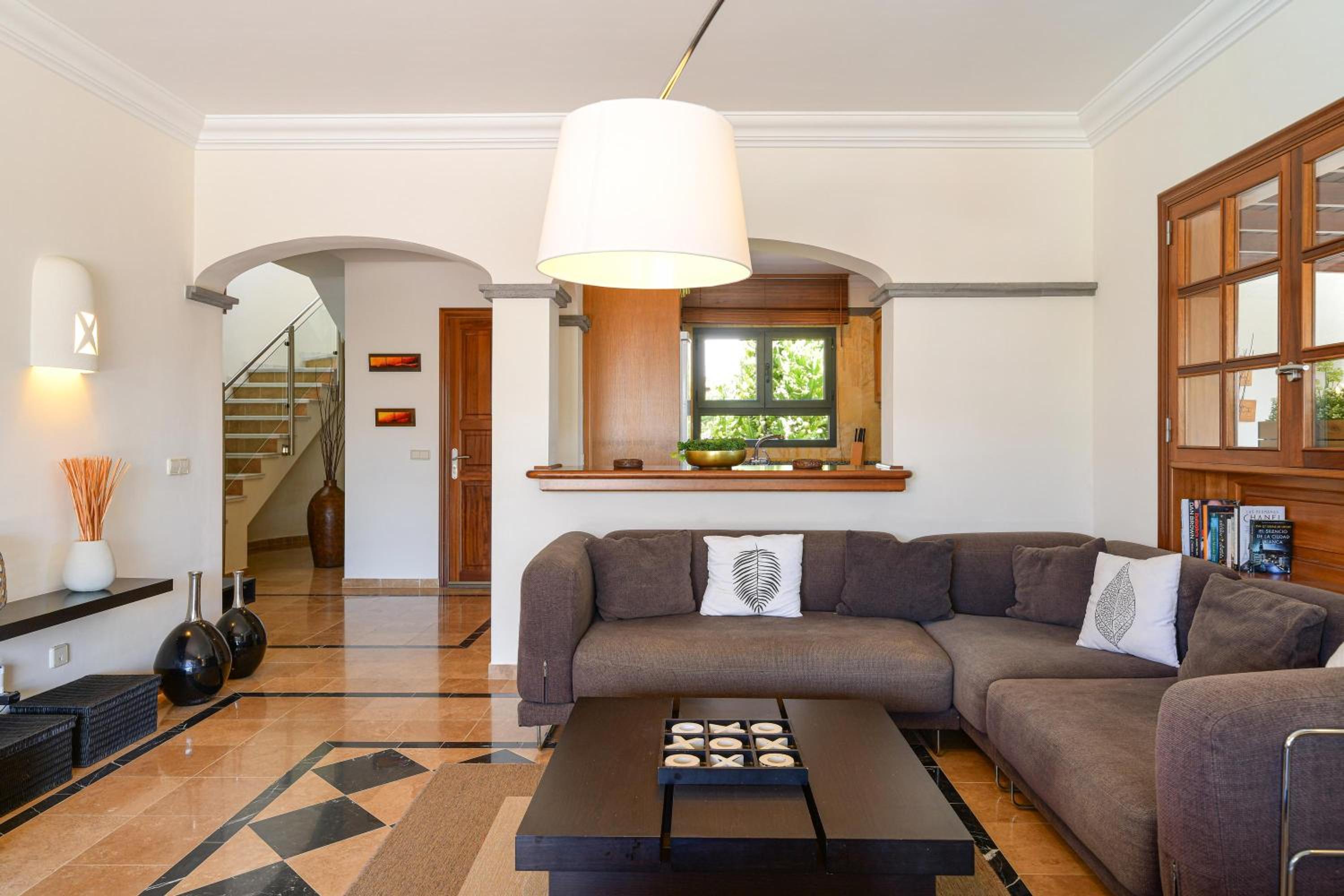 Villa with Sea View - Photo 8
