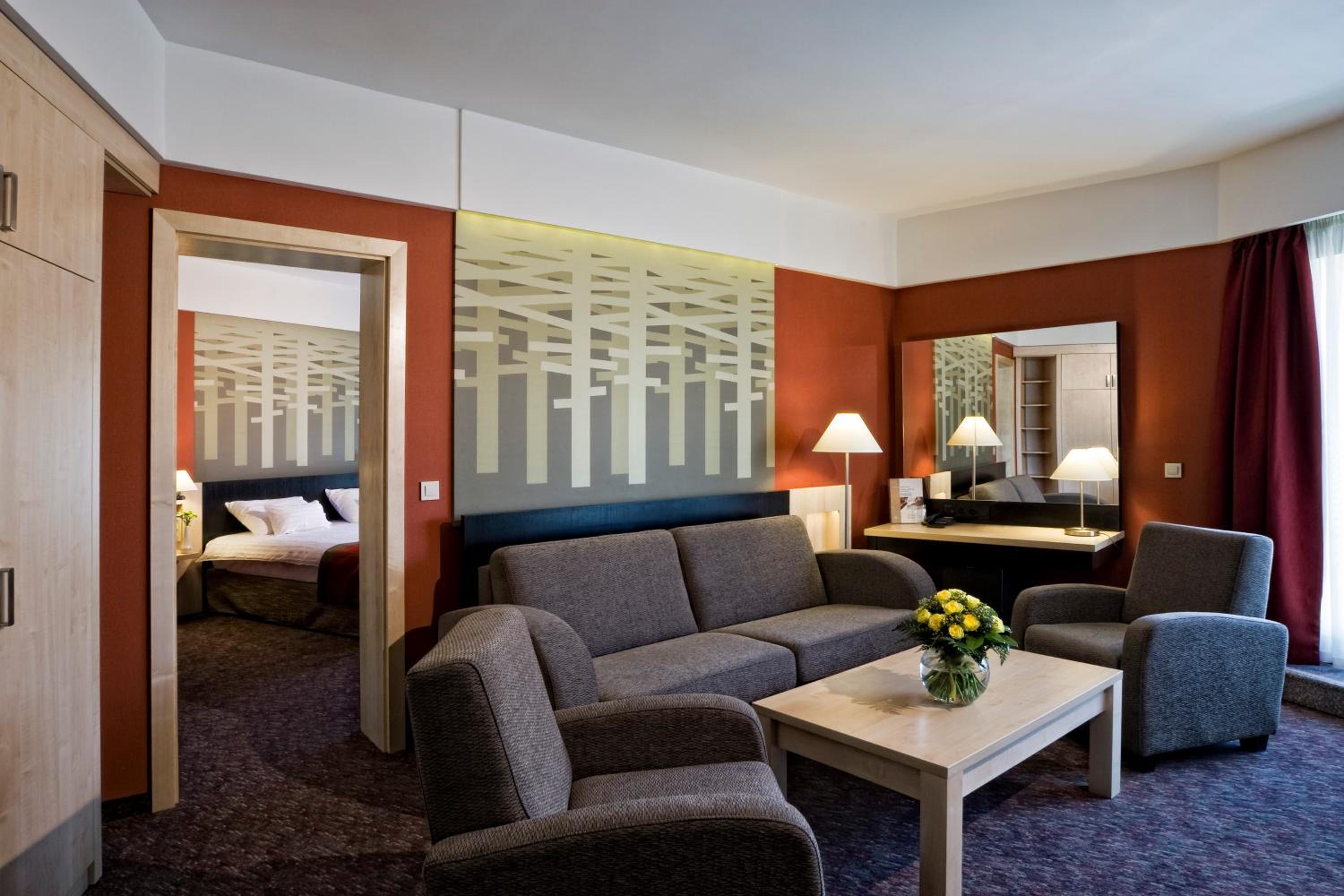 Deluxe Suite with Balcony