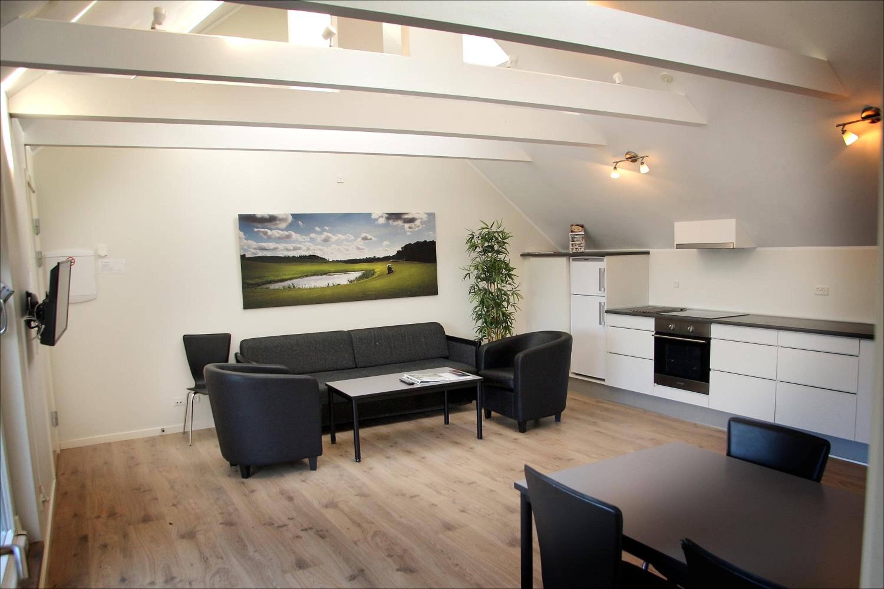 Apartment with Terrace photo 3