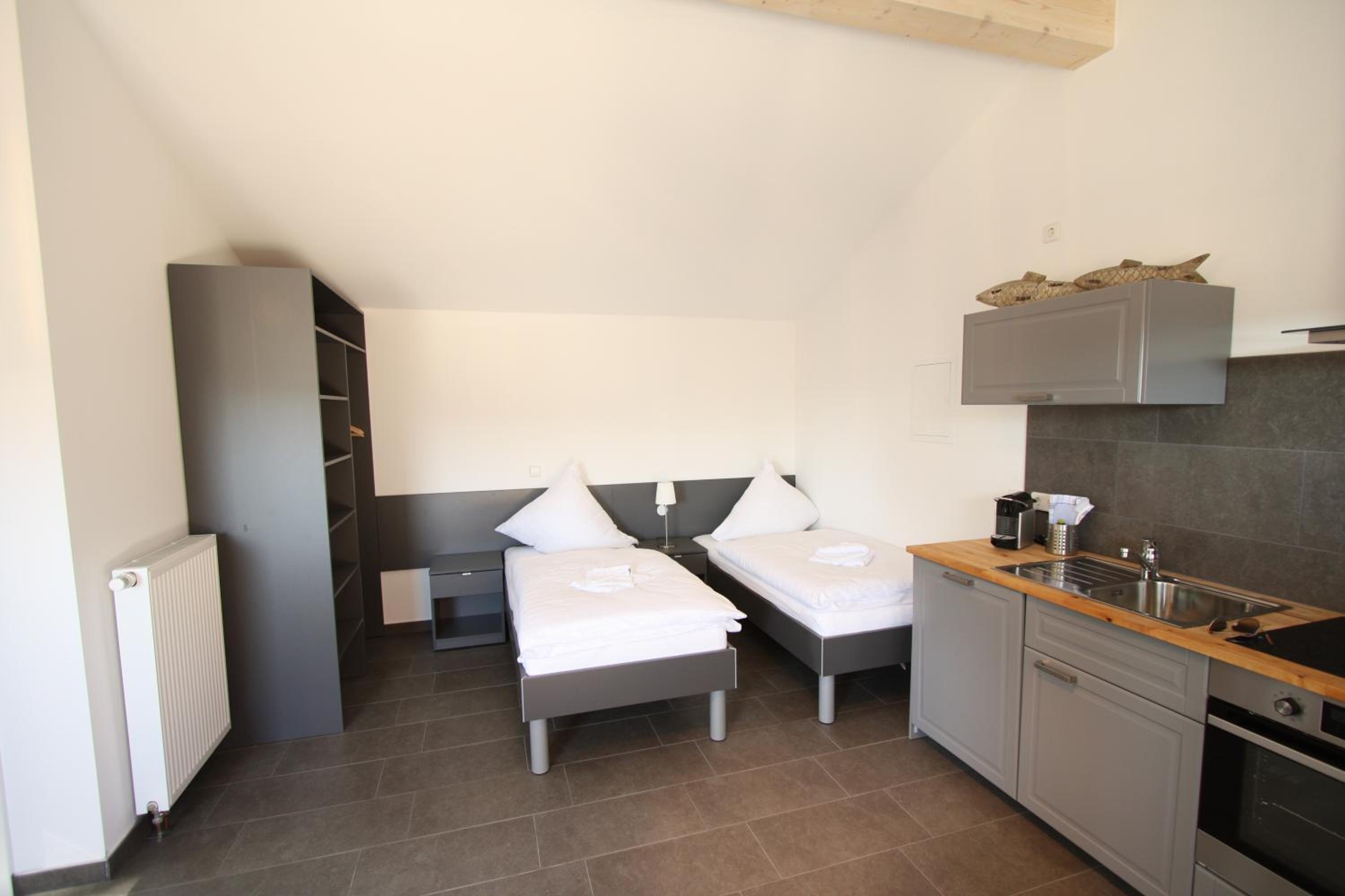 Studio Apartment photo 1