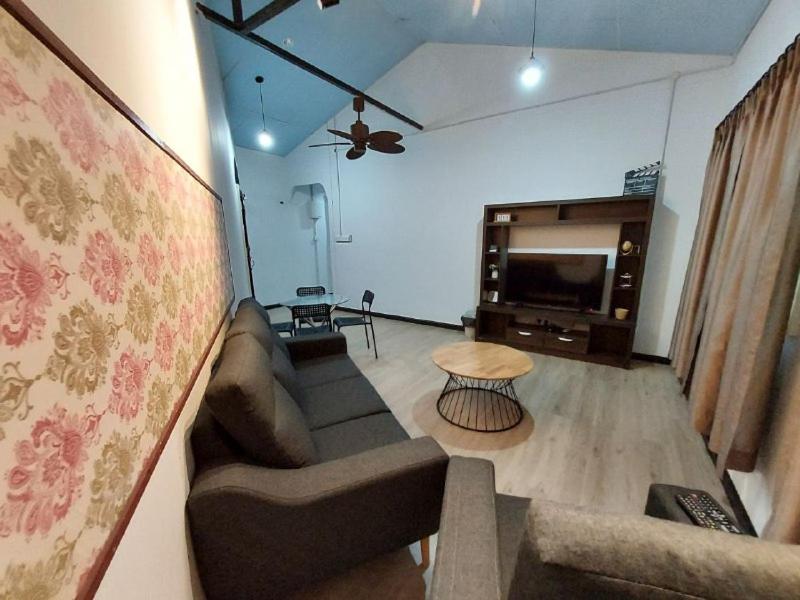 Three-Bedroom House photo 1