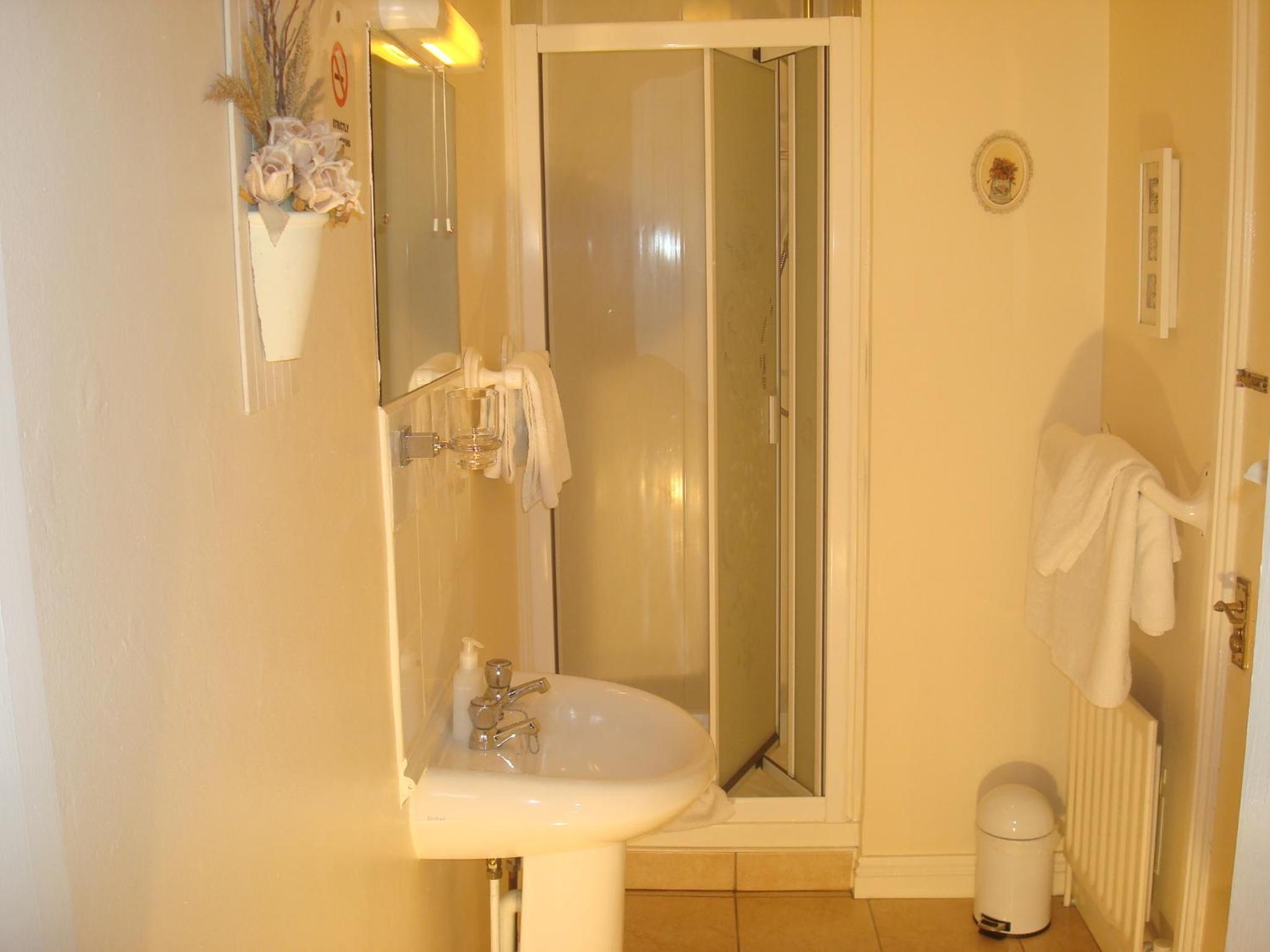 Single Room photo 3