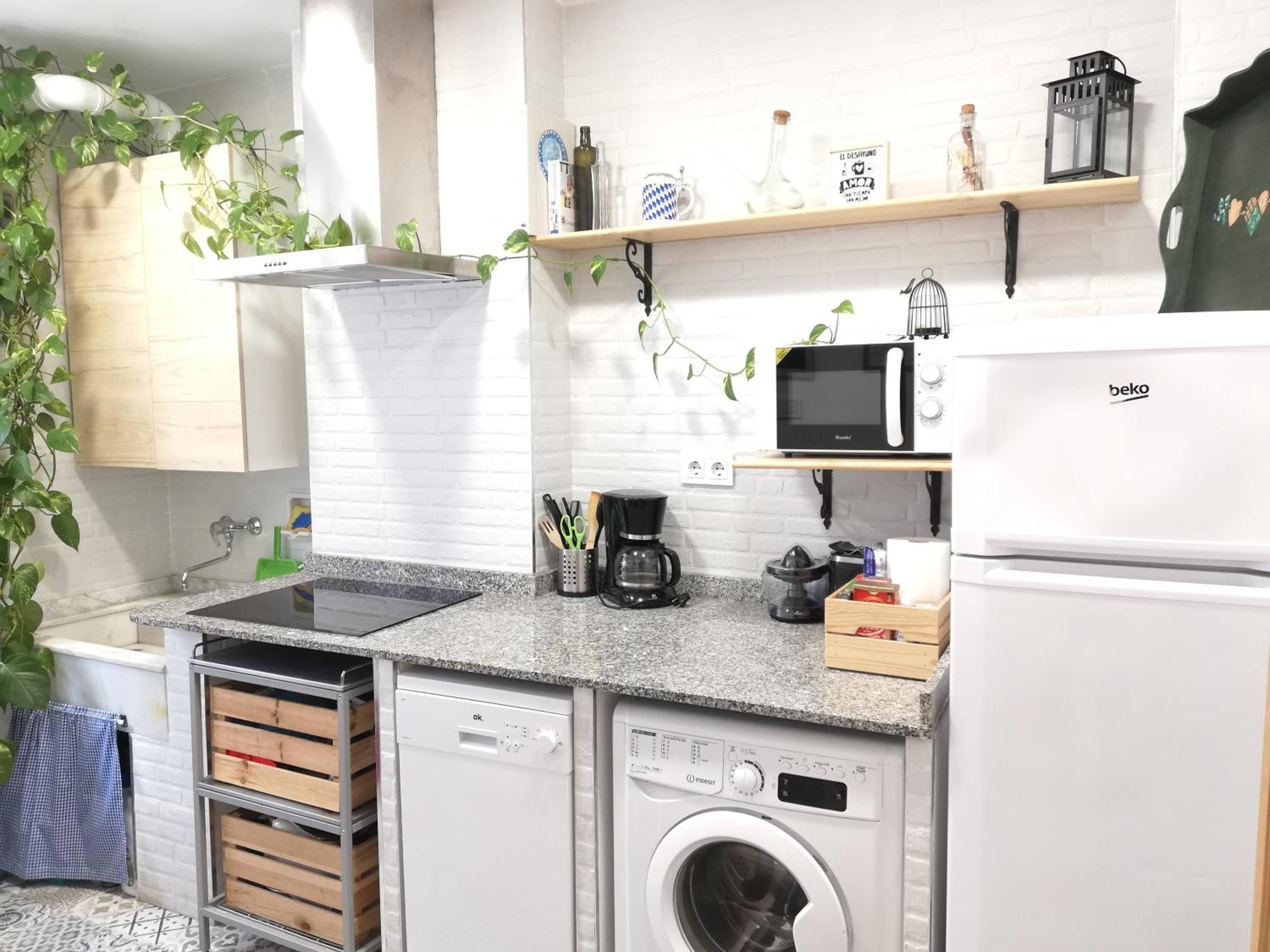 Three-Bedroom Apartment - Photo 10