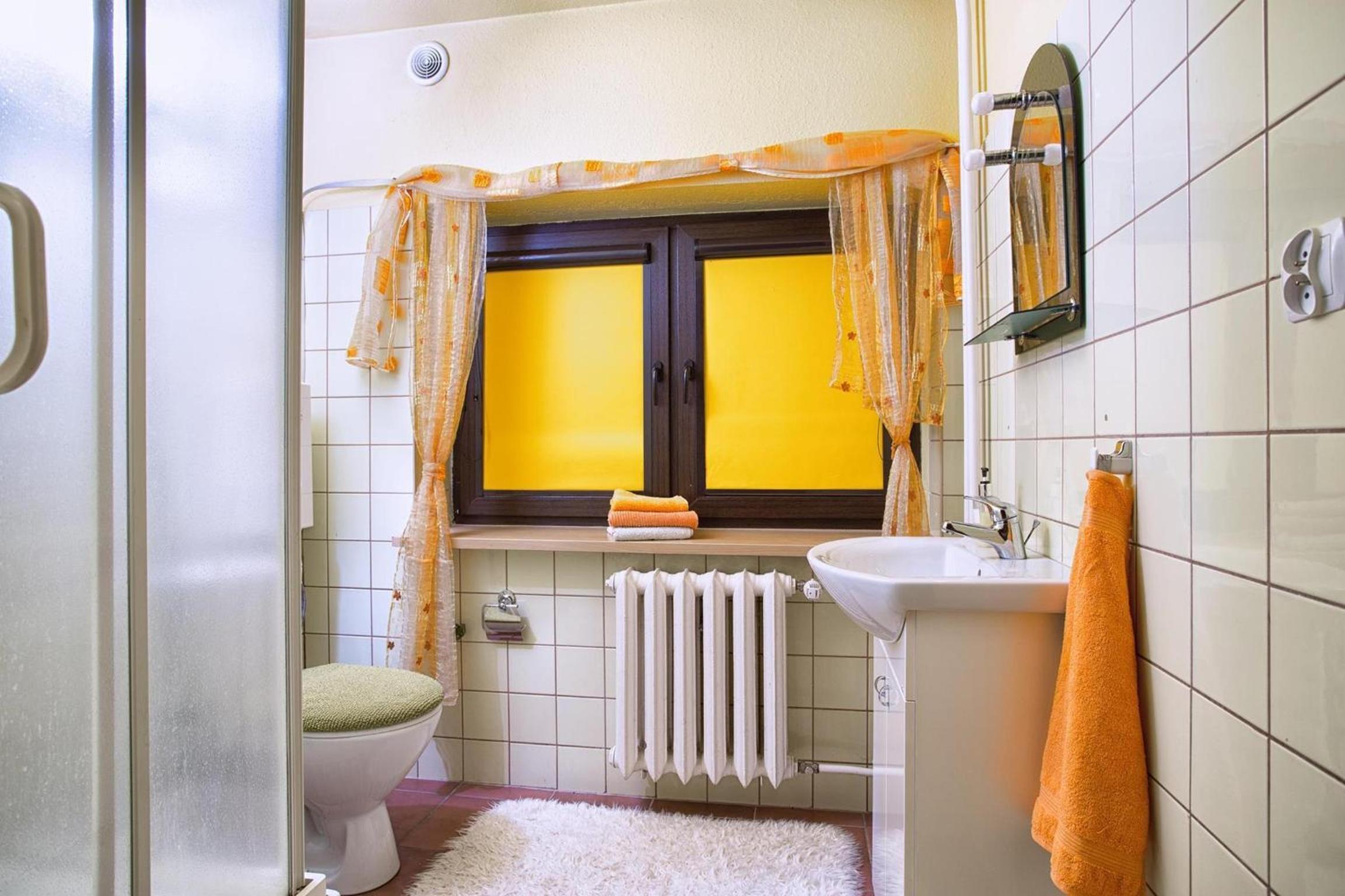 Triple Room with Private Bathroom photo 3