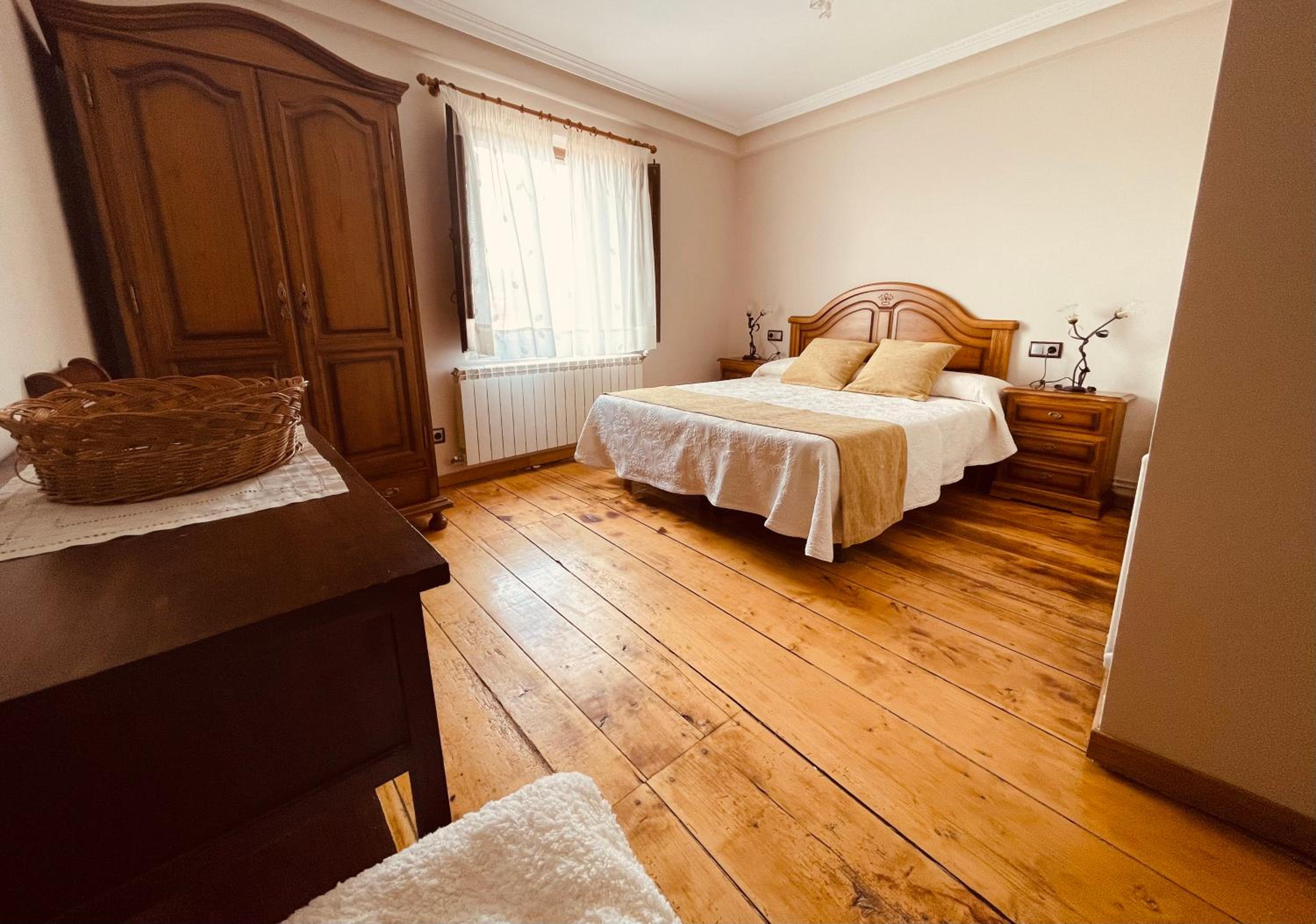 Twin Room - Photo 1