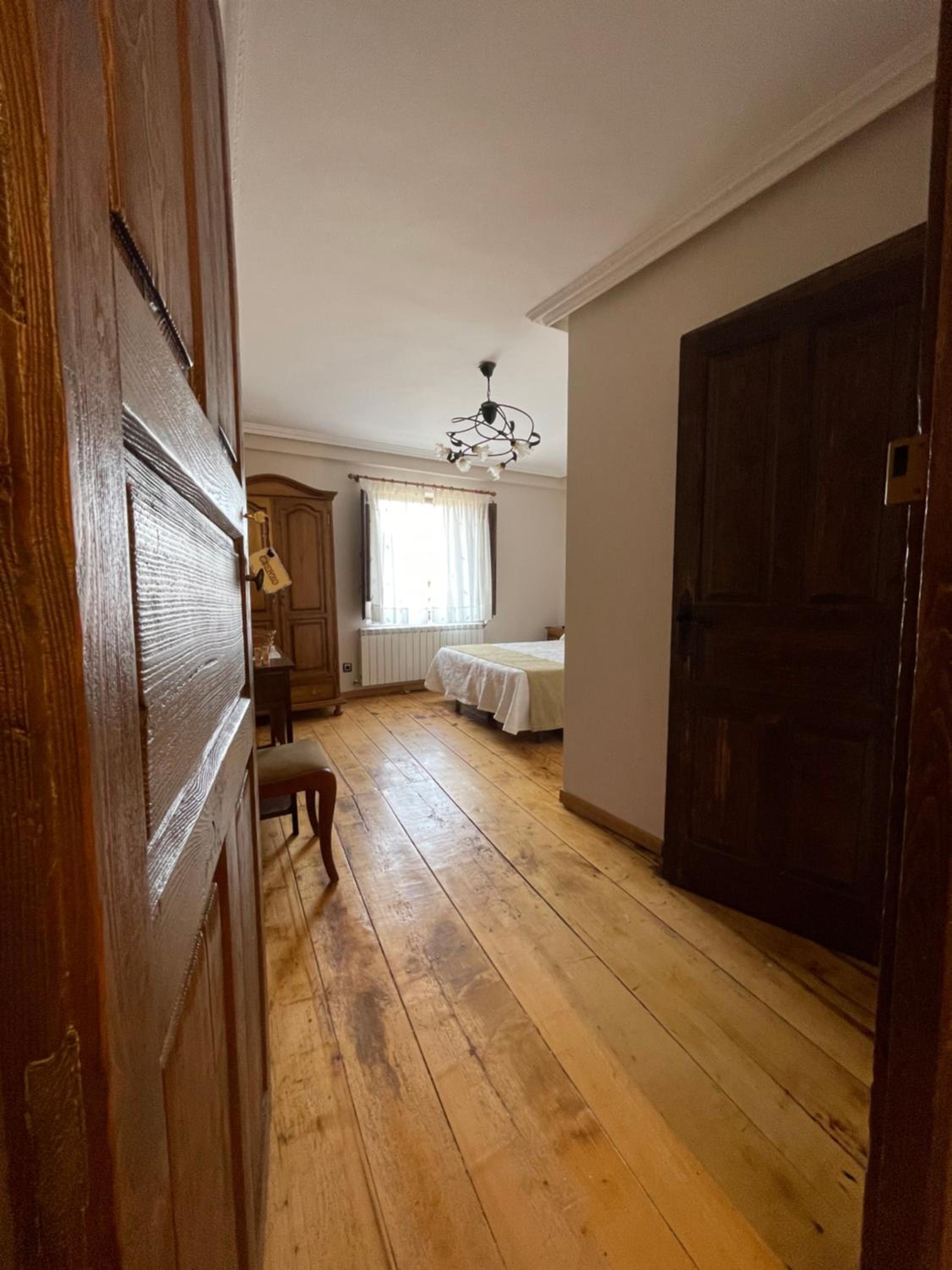 Twin Room - Photo 2