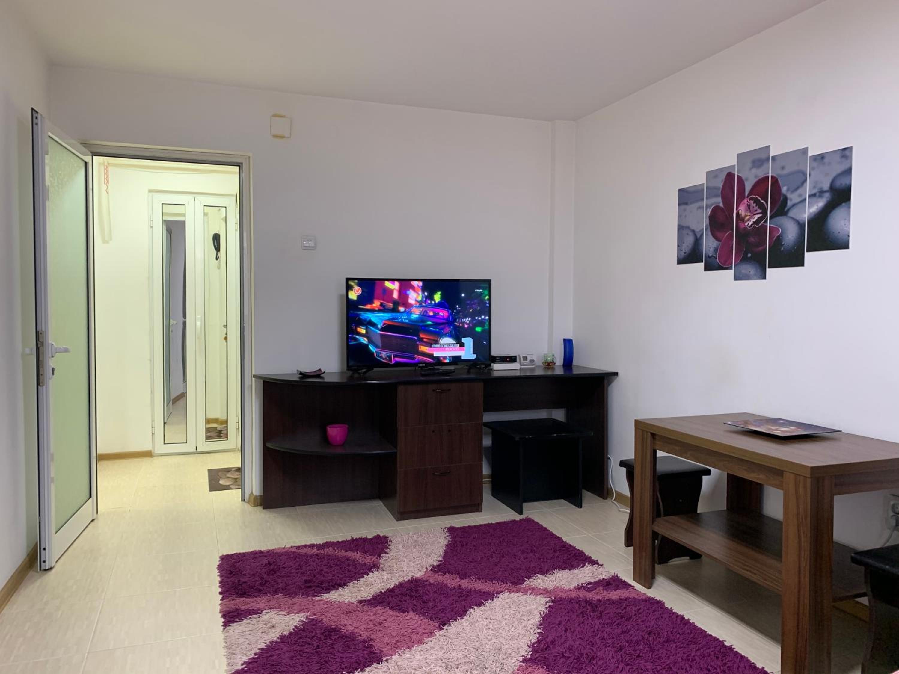 Two-Bedroom Apartment photo 2