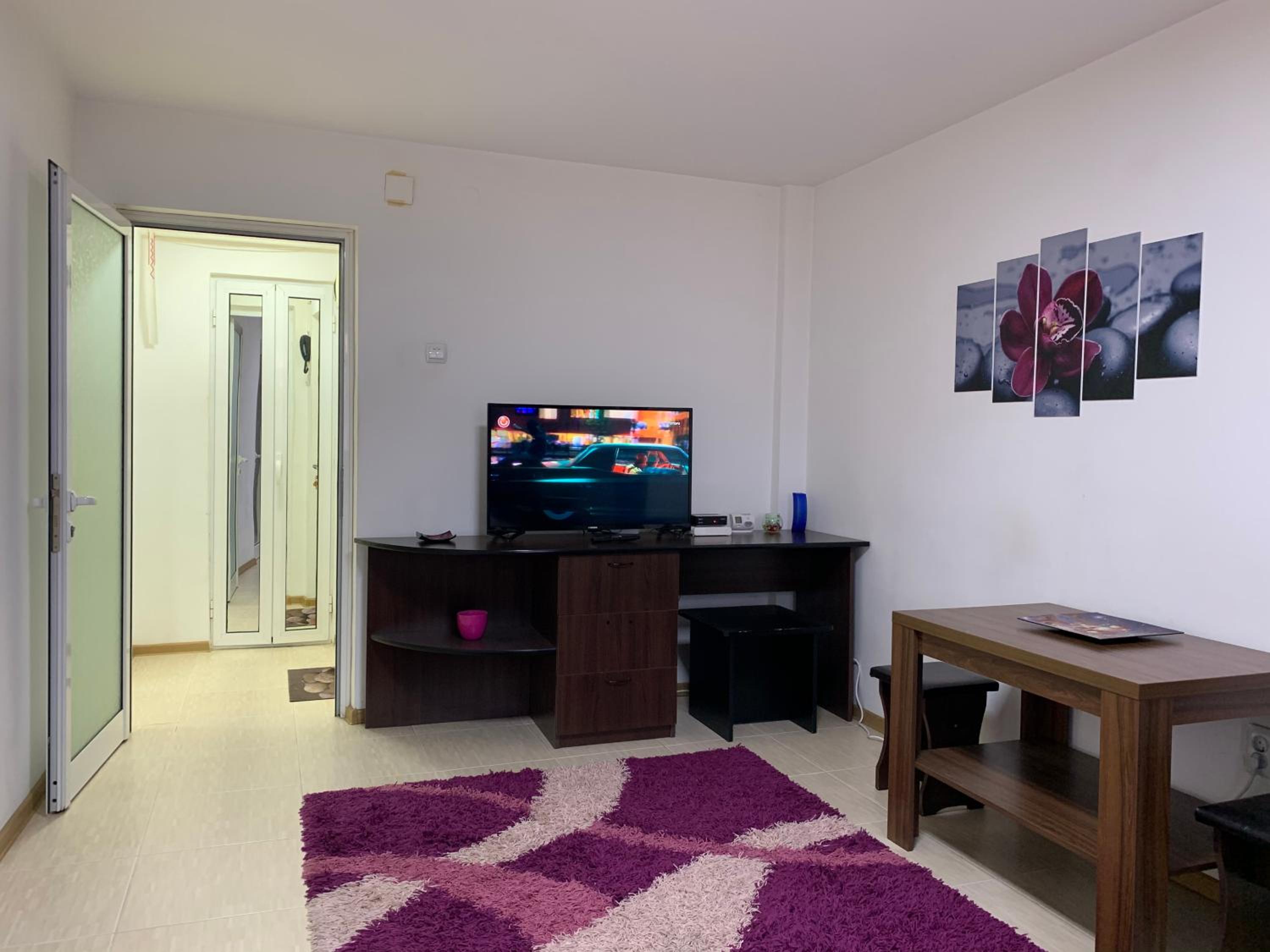 Two-Bedroom Apartment photo 3