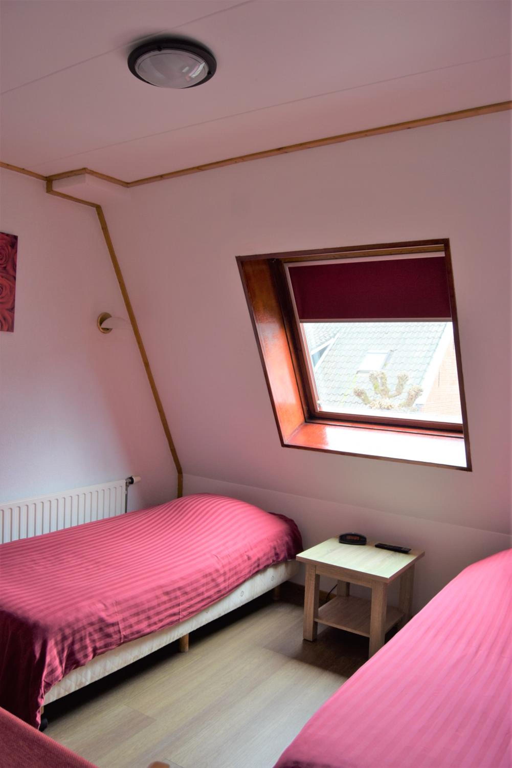 Twin Room with Shower photo 1