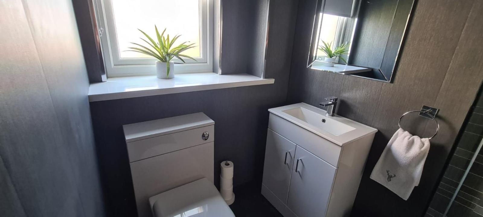 Two-Bedroom Apartment - Photo 38