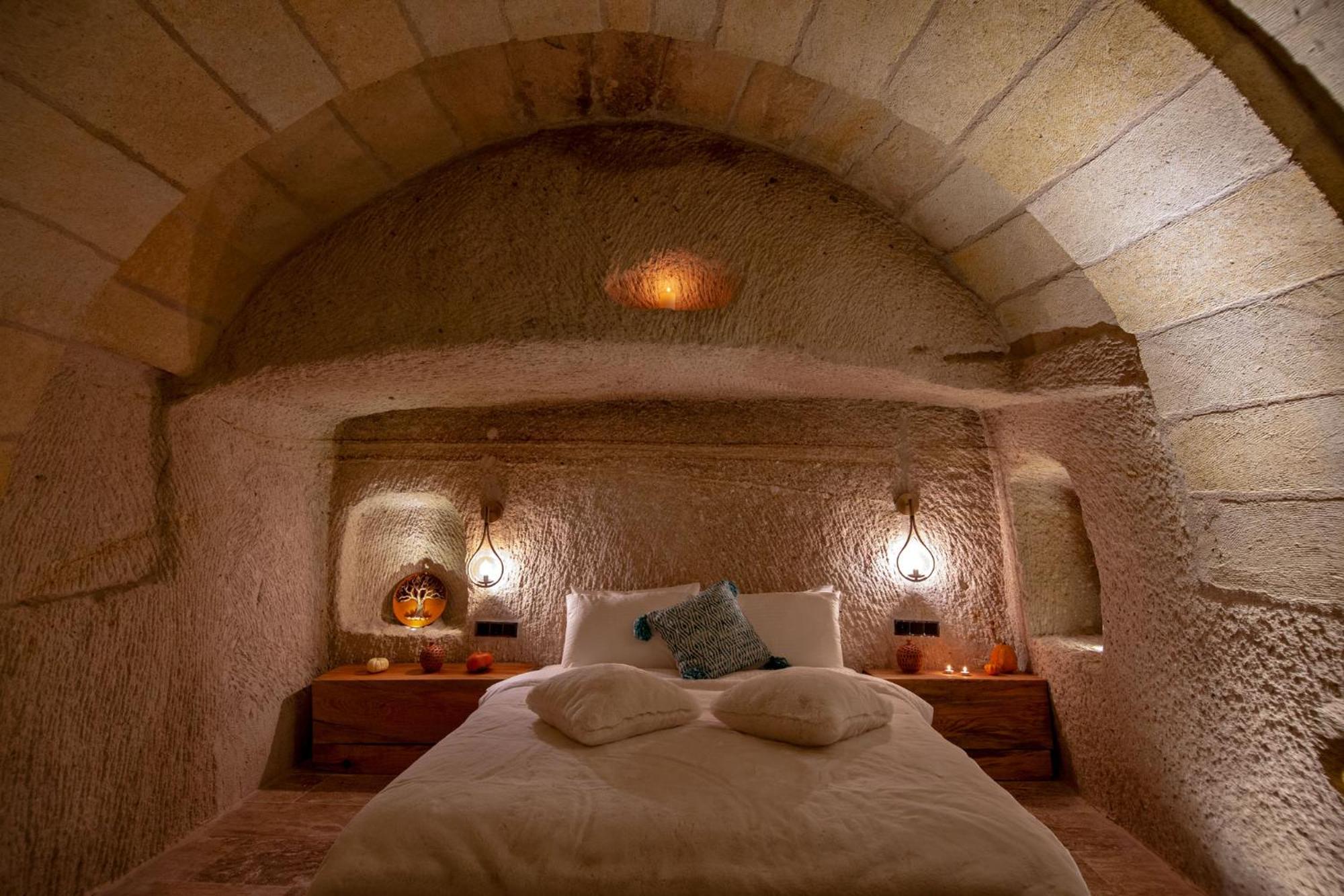 Deluxe Double Room with Bath photo 2