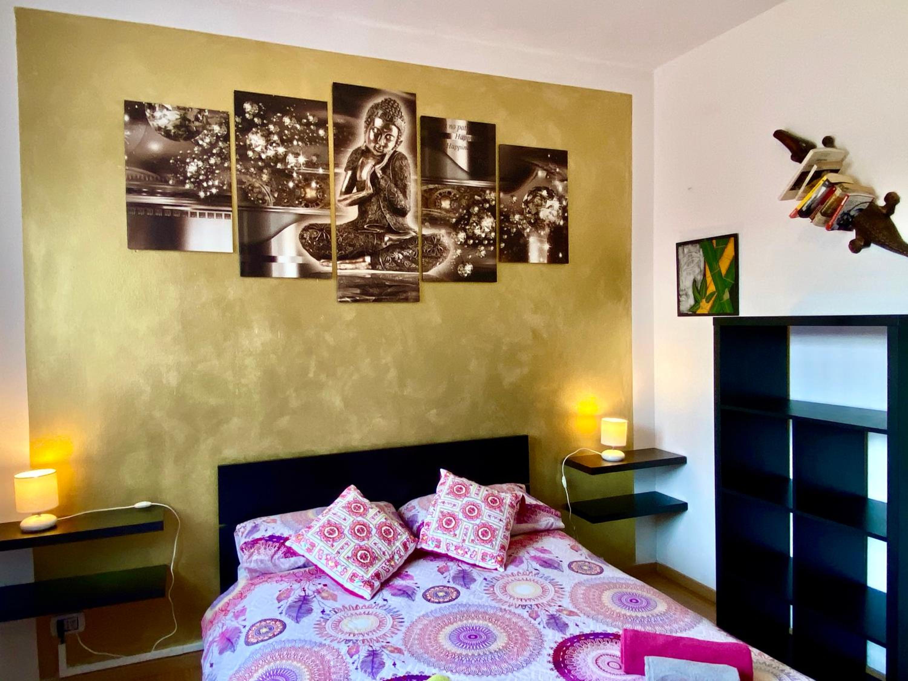 Standard Double Room With Shared Bathroom