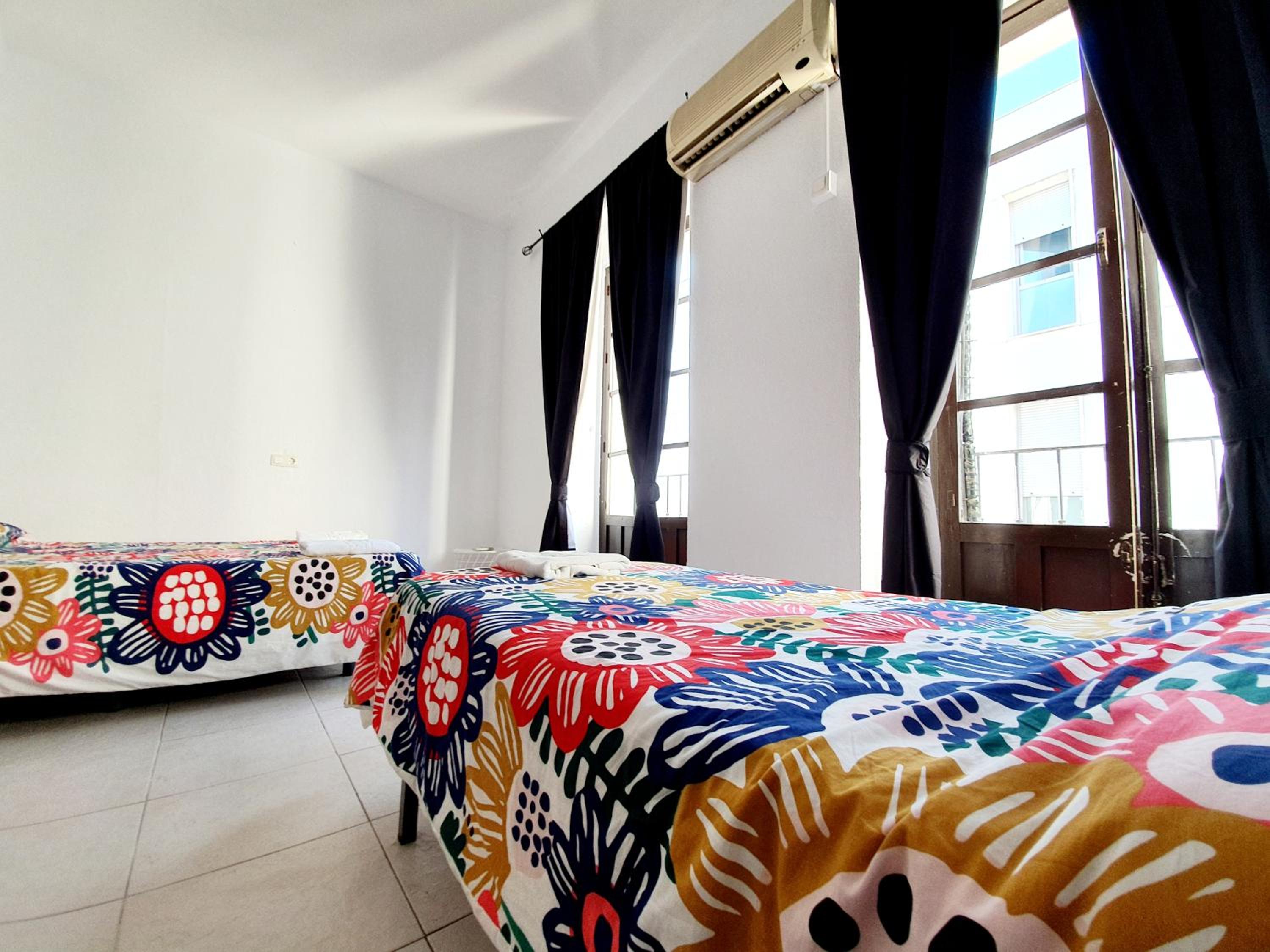Triple Room with Private Bathroom photo 2