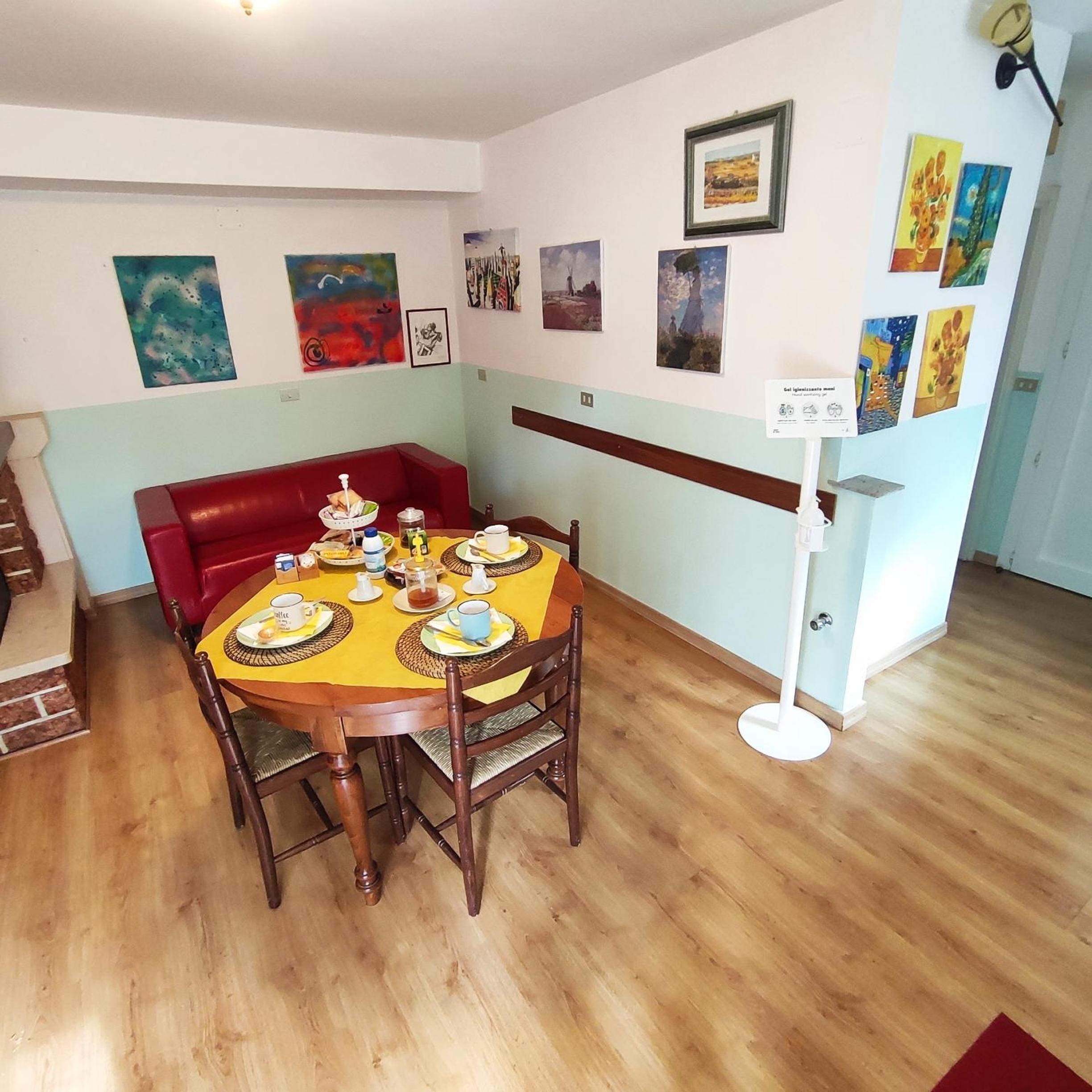 Family Studio - Photo 8
