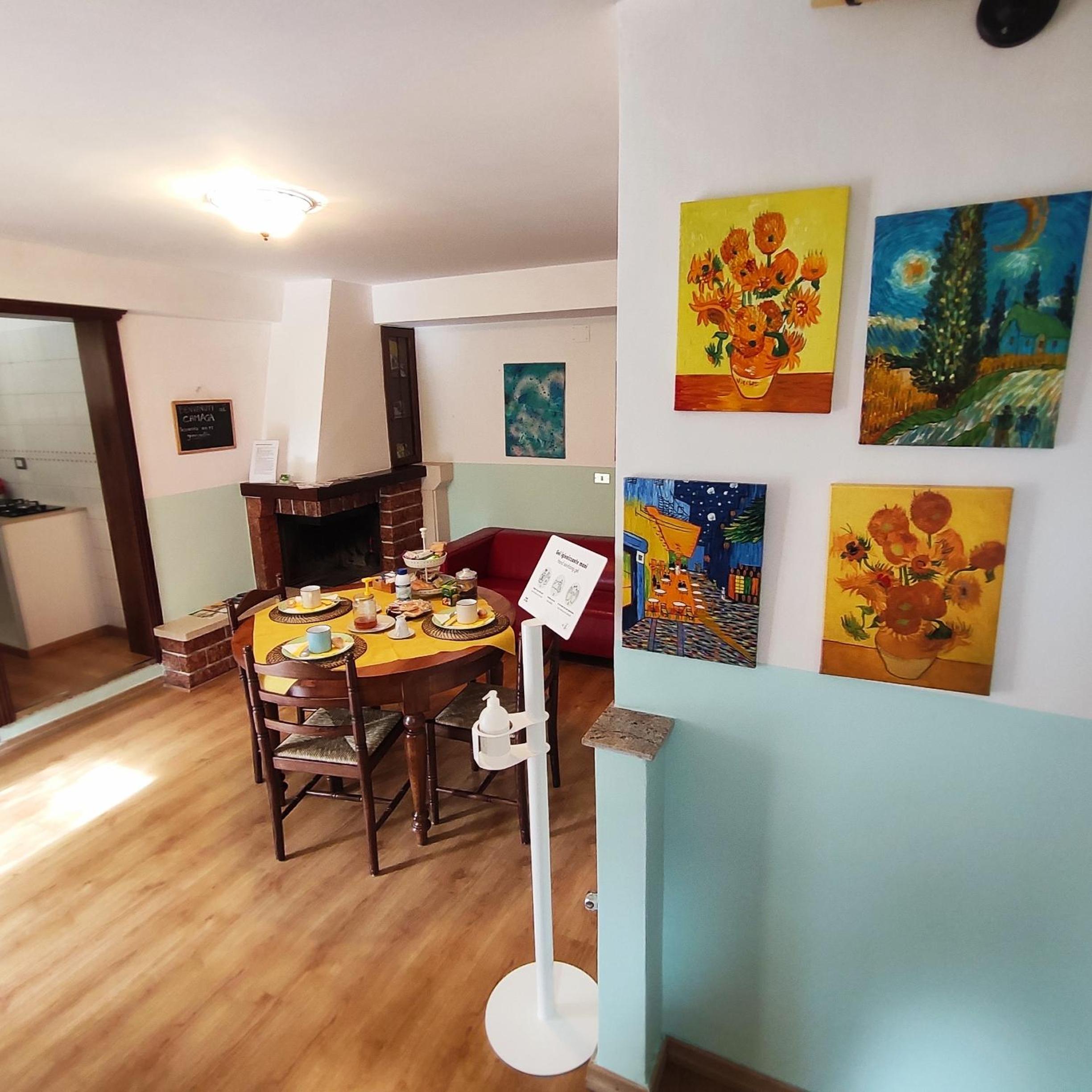 Family Studio - Photo 2