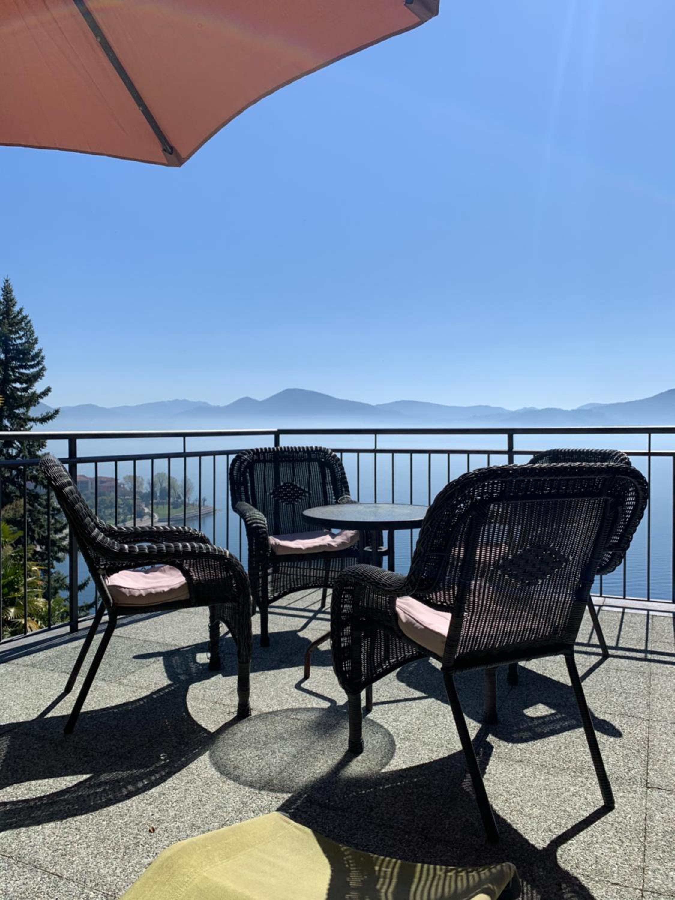 King Room with Lake View photo 2
