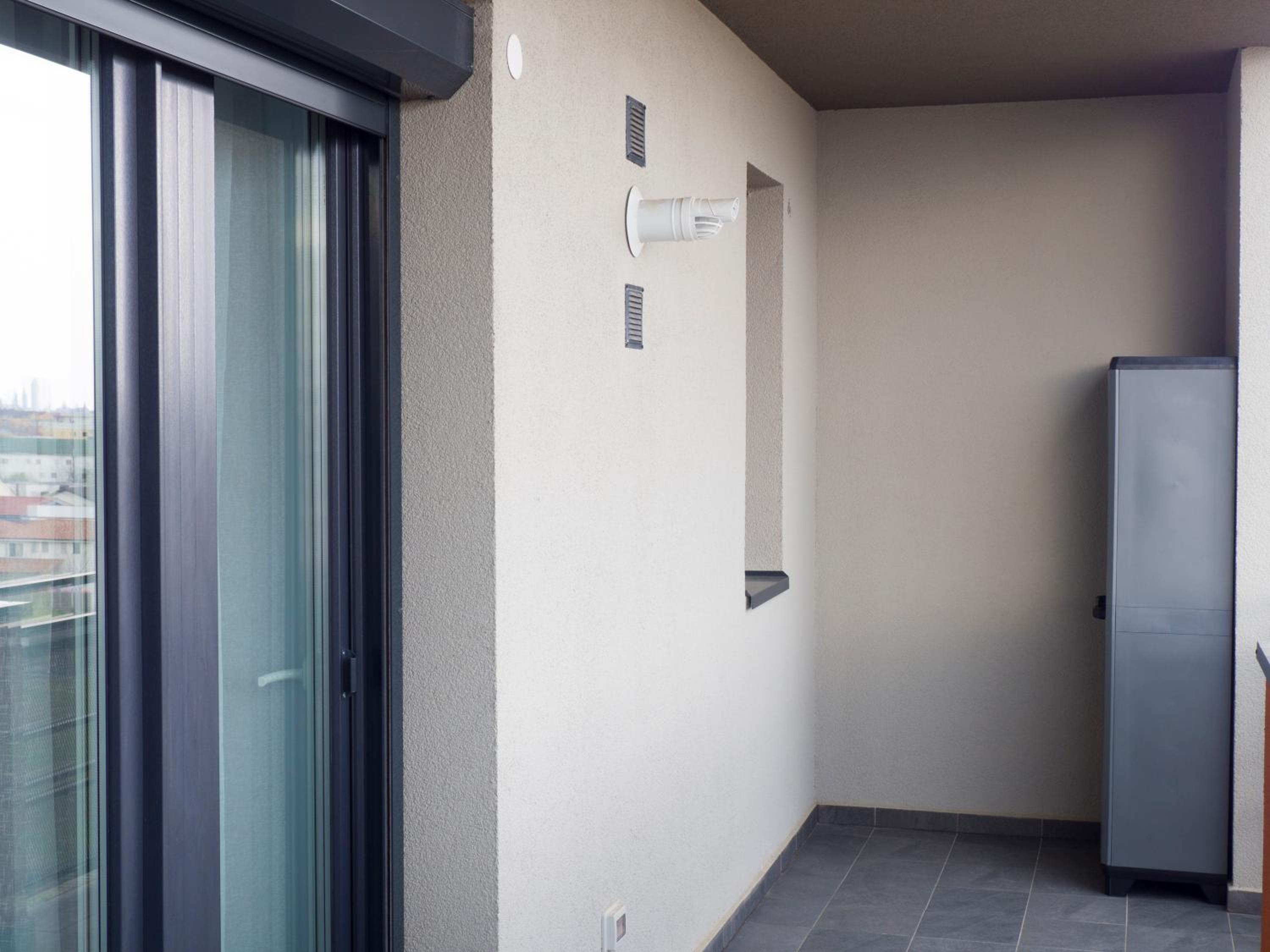 One-Bedroom Apartment - Photo 17