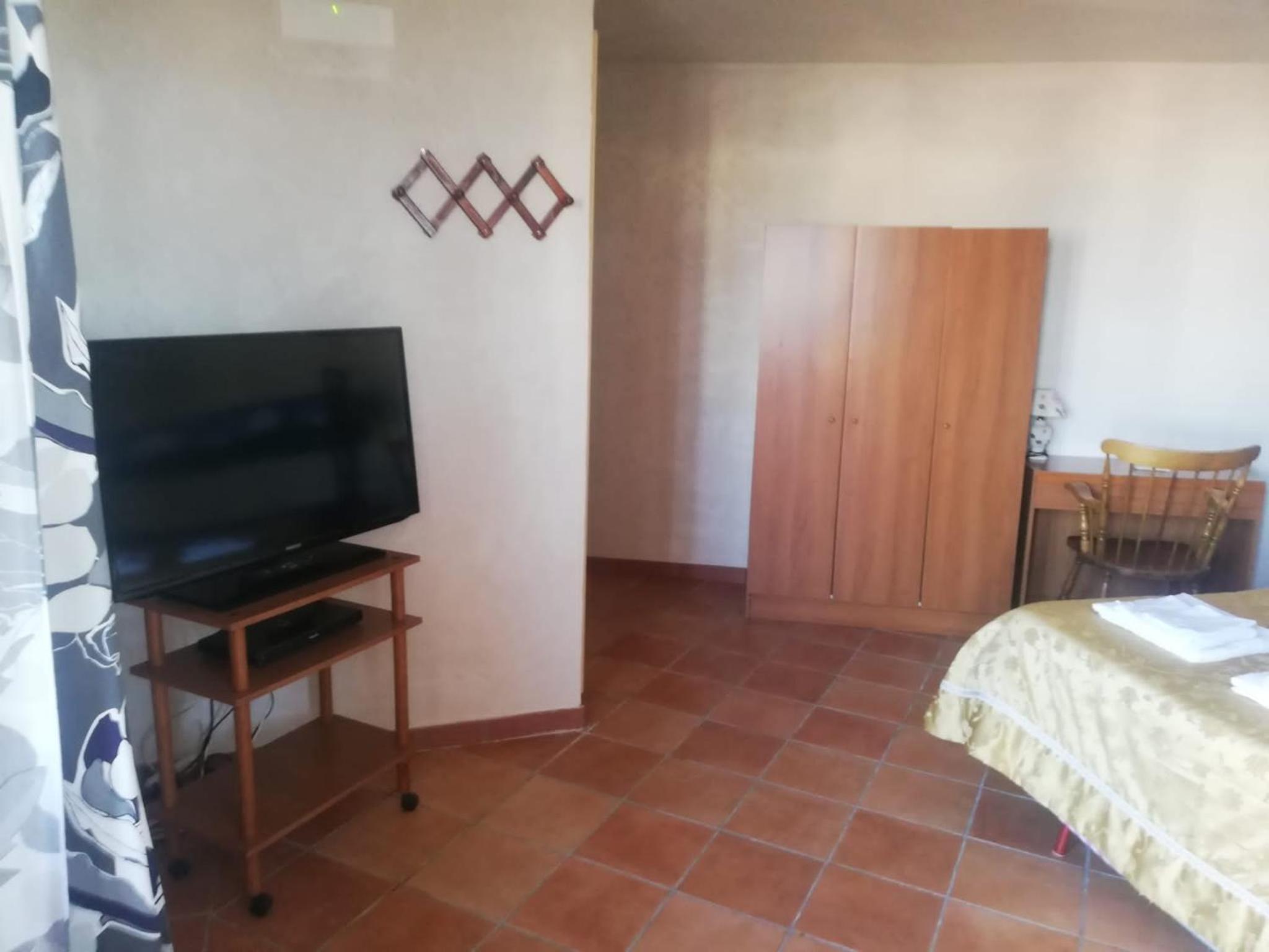 One-Bedroom House photo 1
