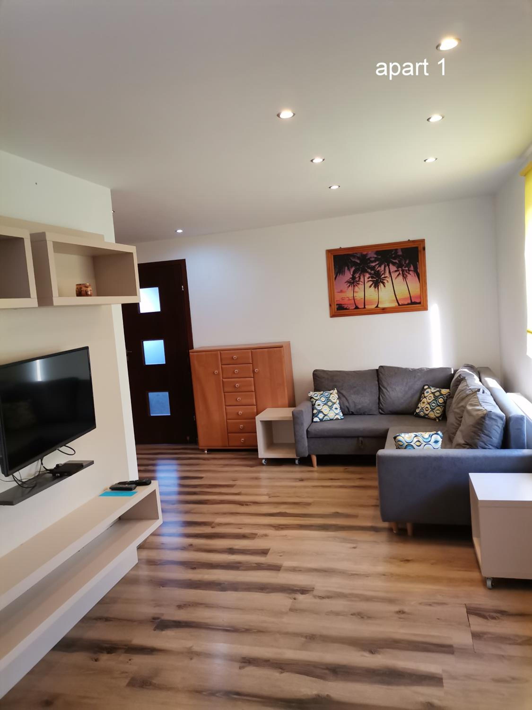 Apartment with Lake View - Photo 1