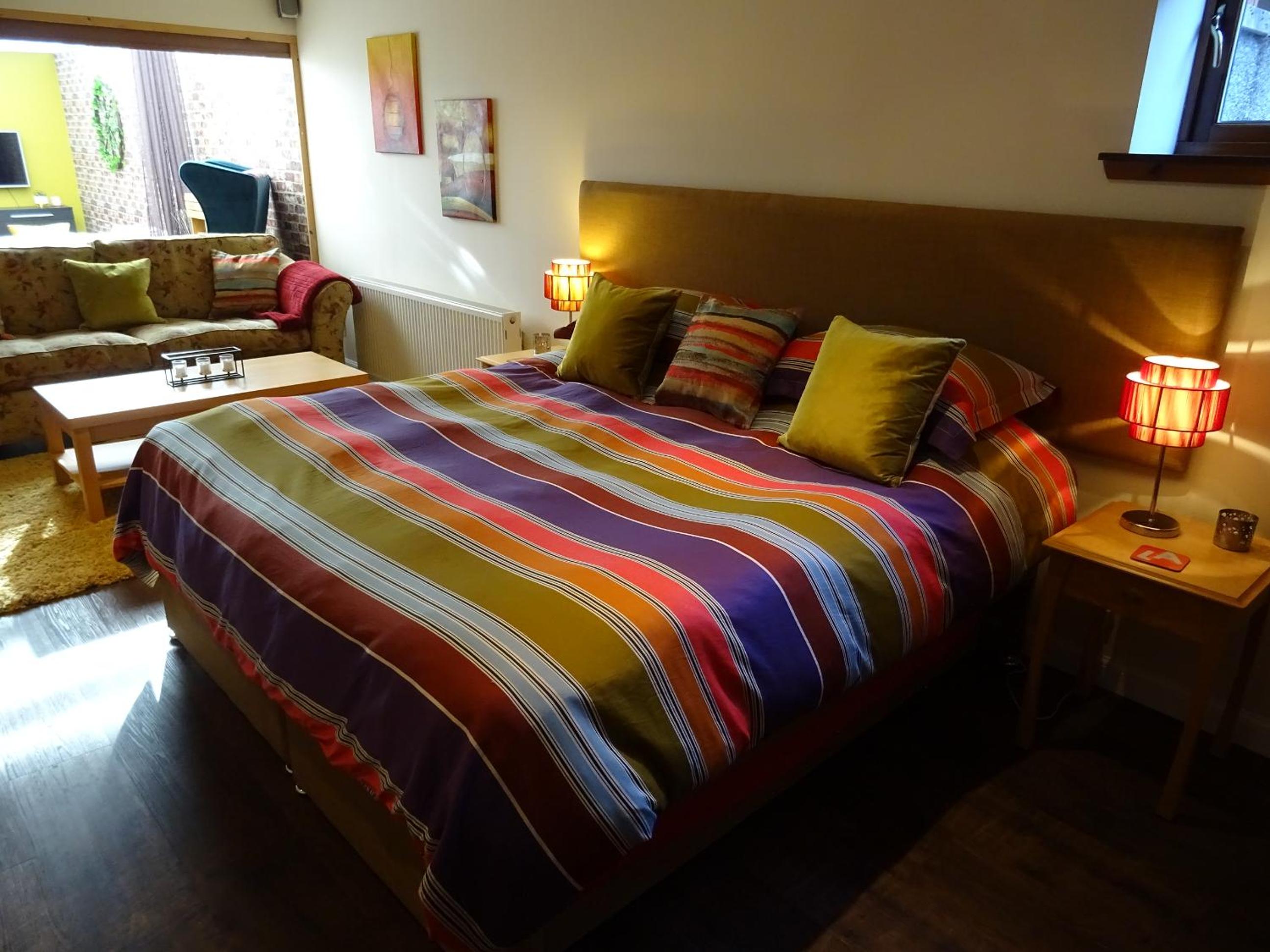 Studio Apartment - Photo 14