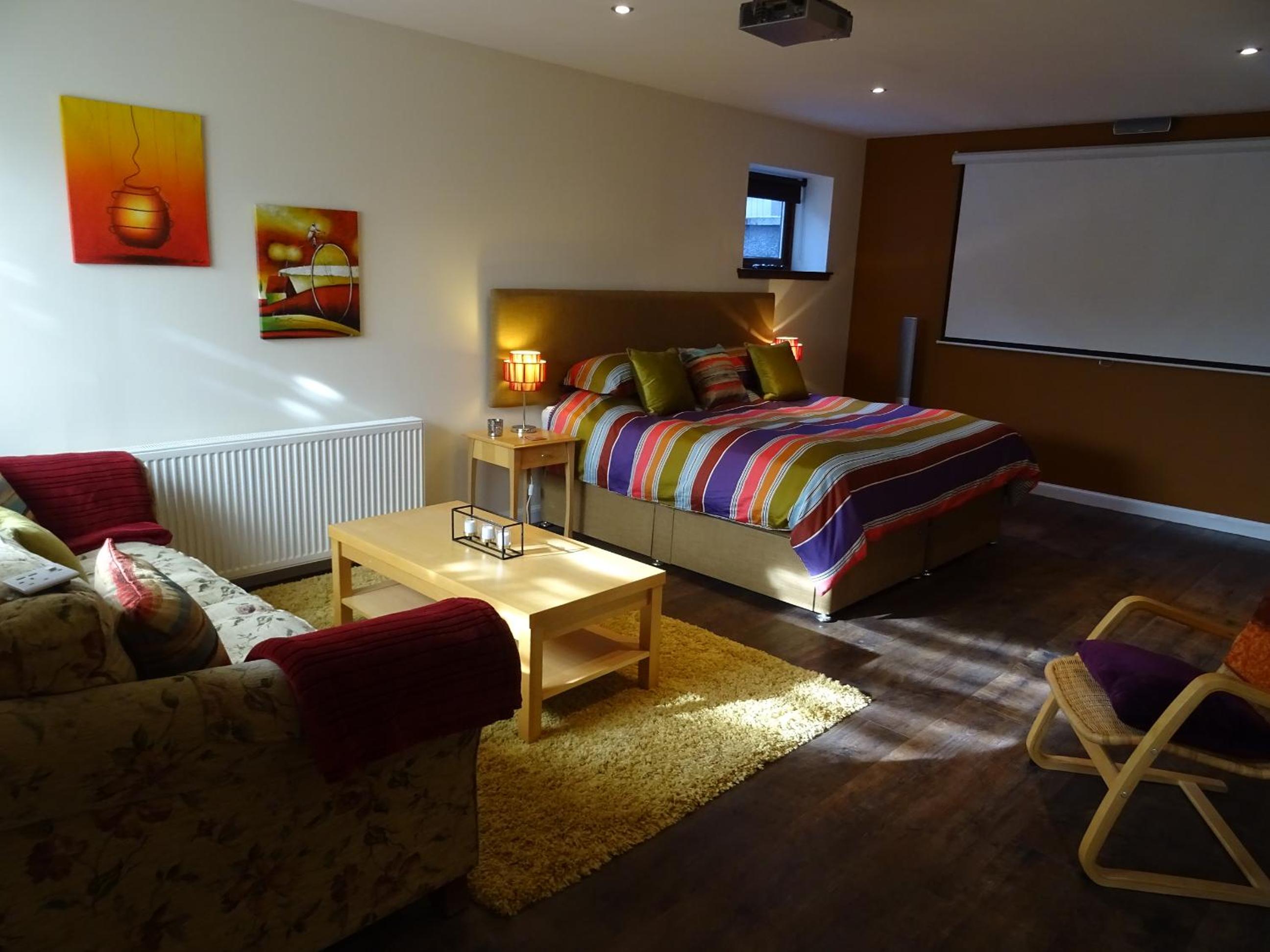 Studio Apartment - Photo 15