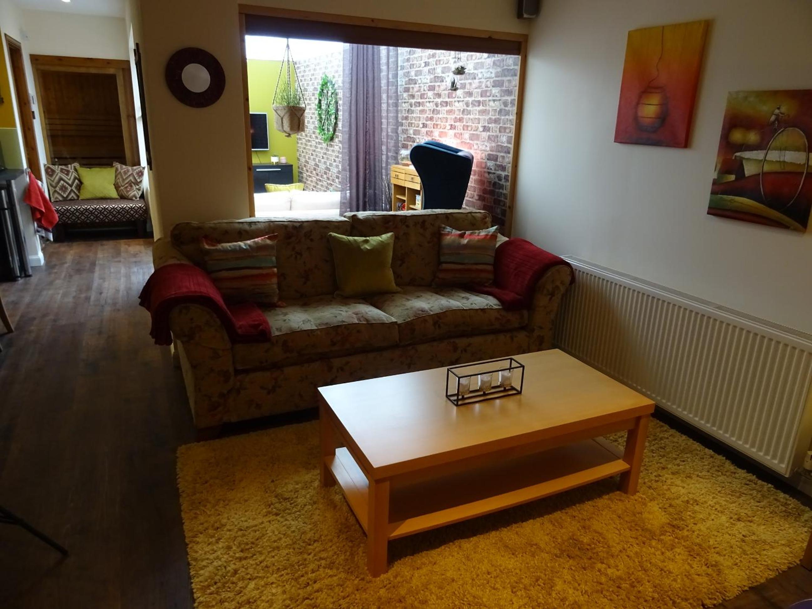 Studio Apartment - Photo 25