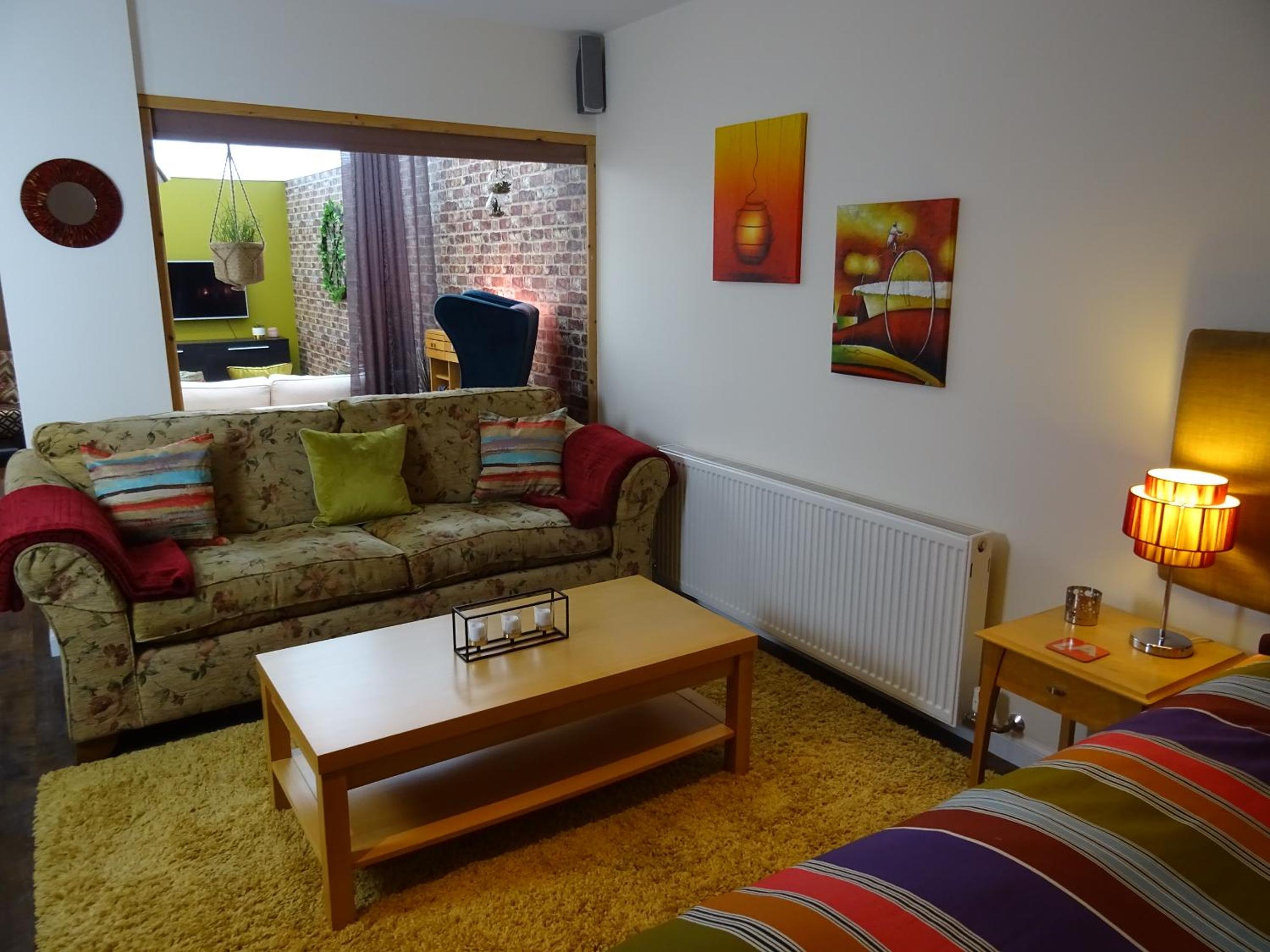 Studio Apartment - Photo 28
