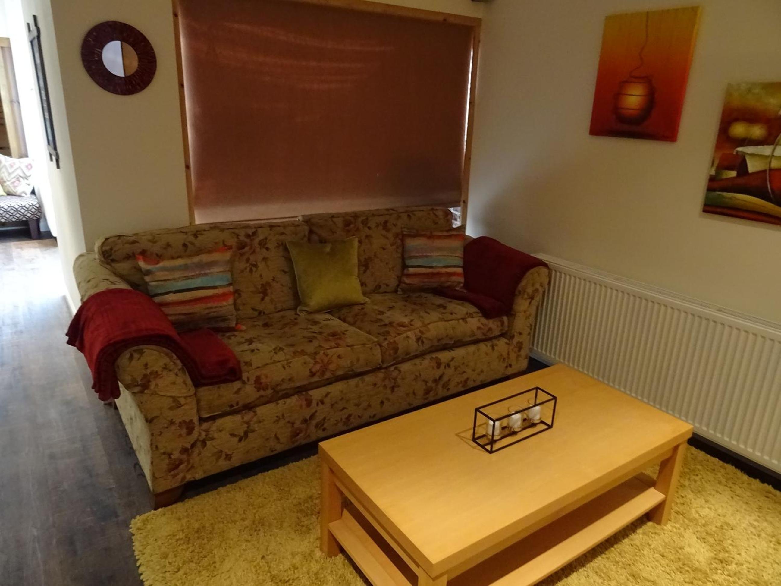Studio Apartment - Photo 29