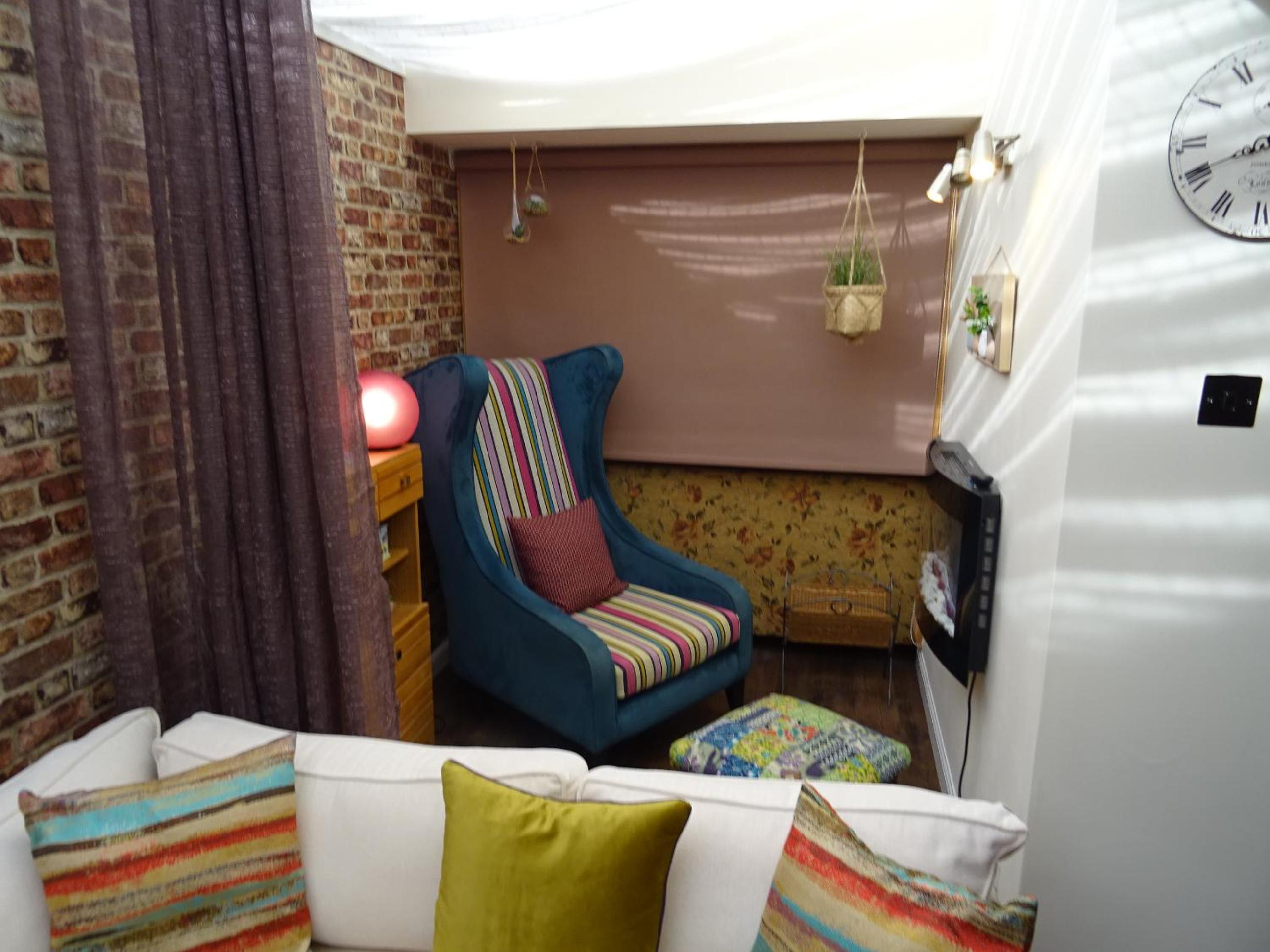 Studio Apartment - Photo 38