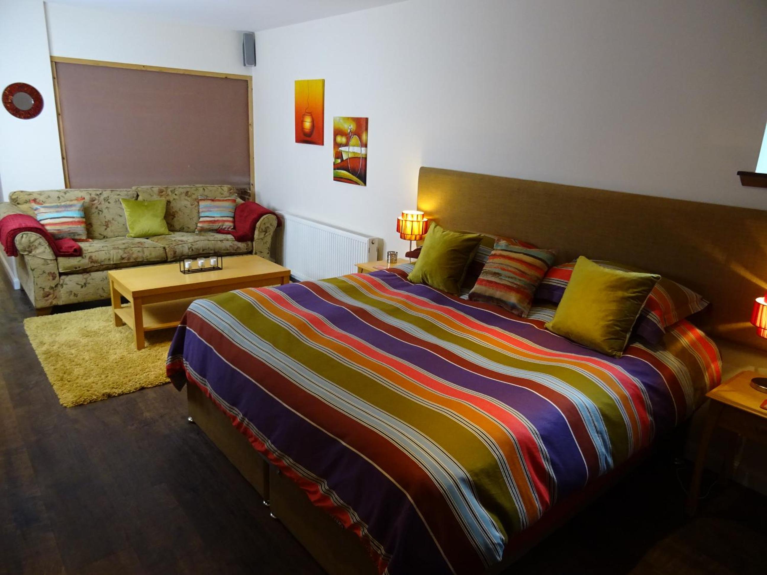 Studio Apartment - Photo 53