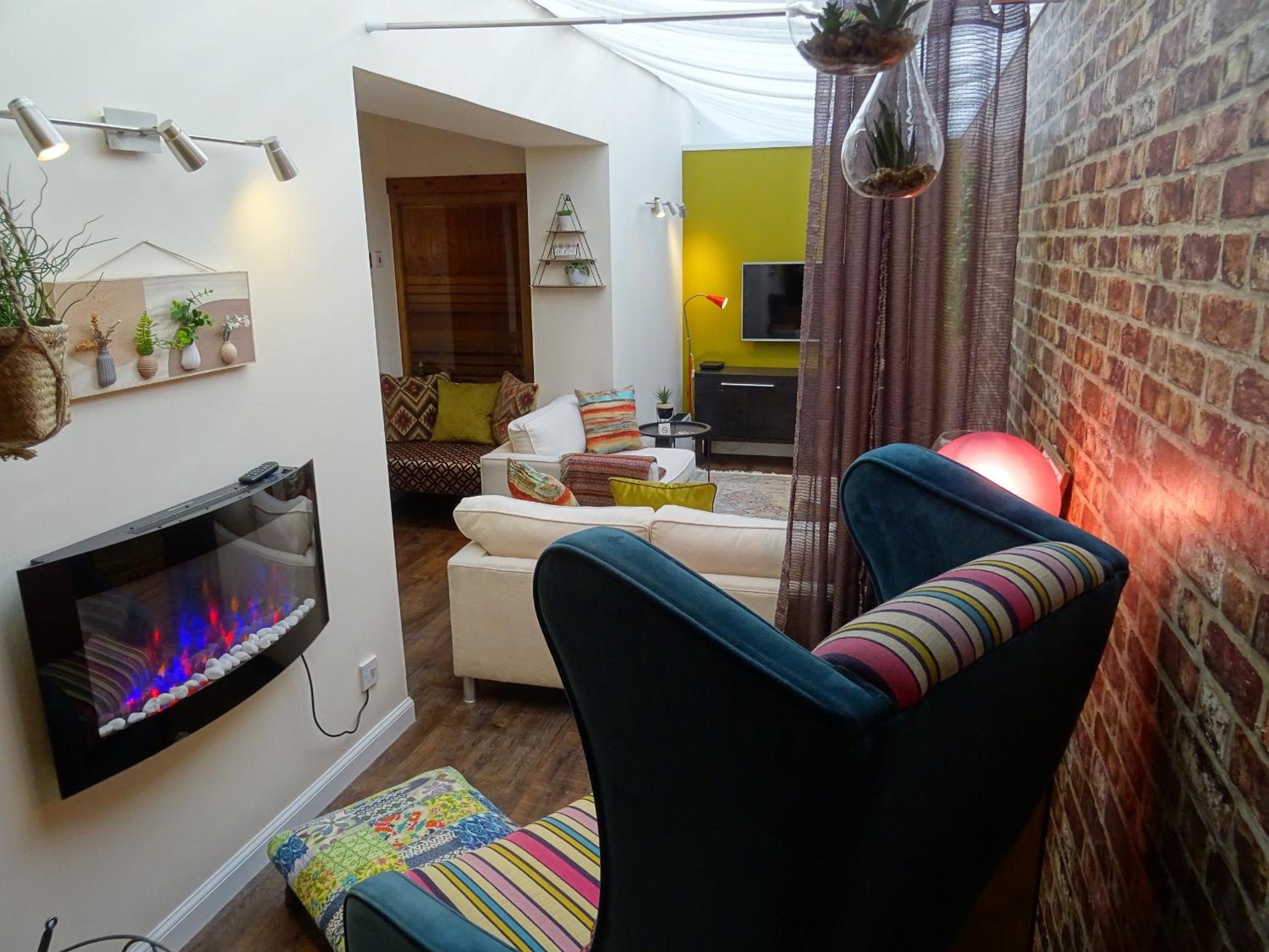 Studio Apartment - Photo 31