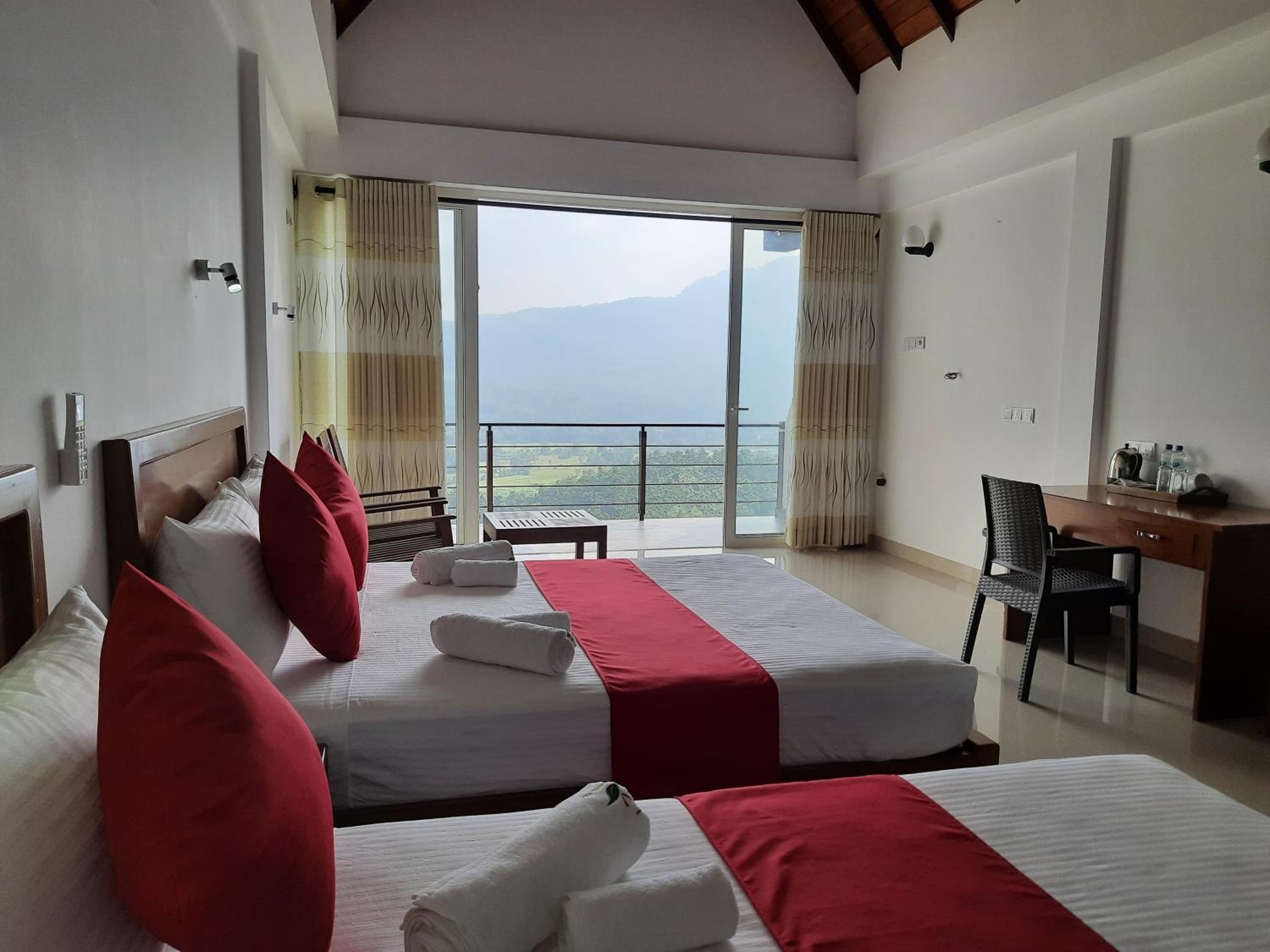 Family Room with Mountain View photo 1