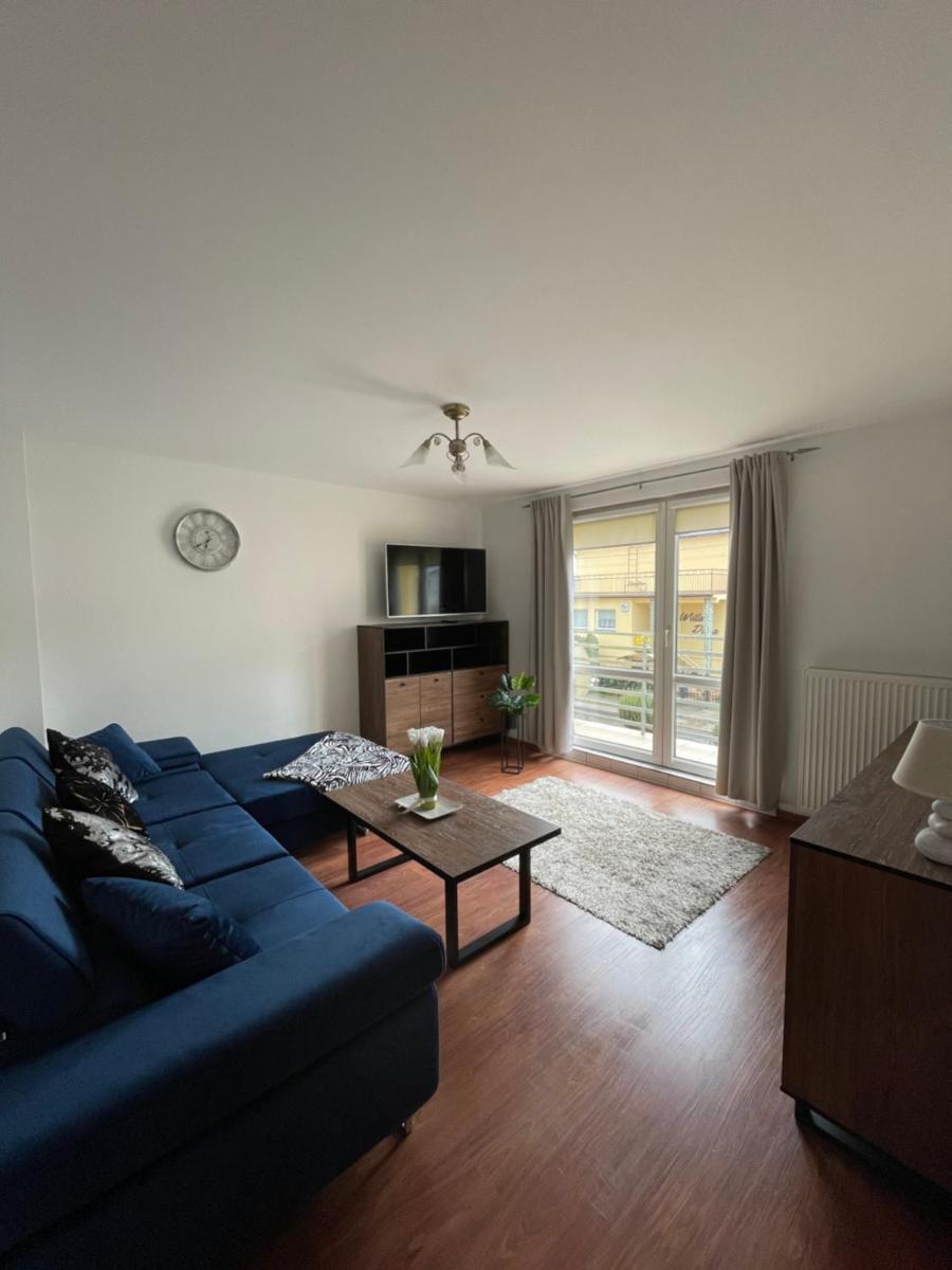 Family Suite with Balcony - Photo 10