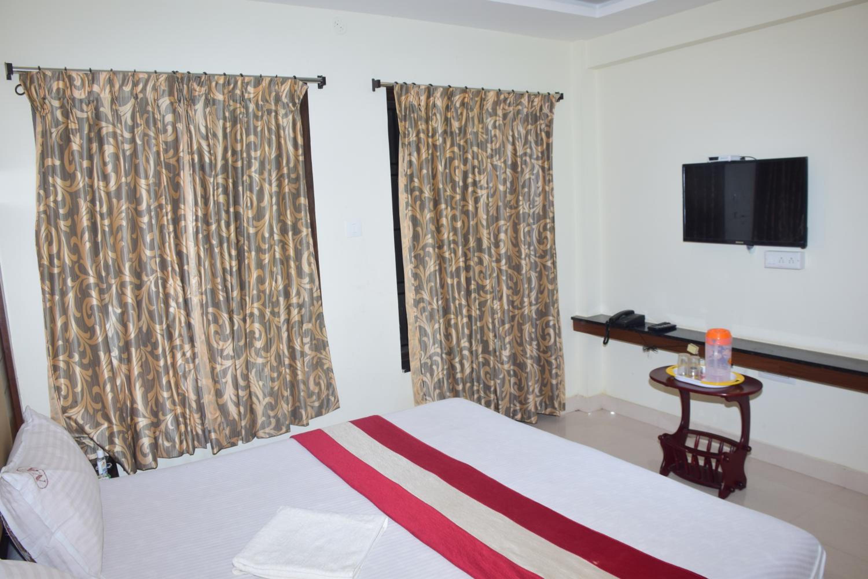 Double Room with Mountain View - Photo 3