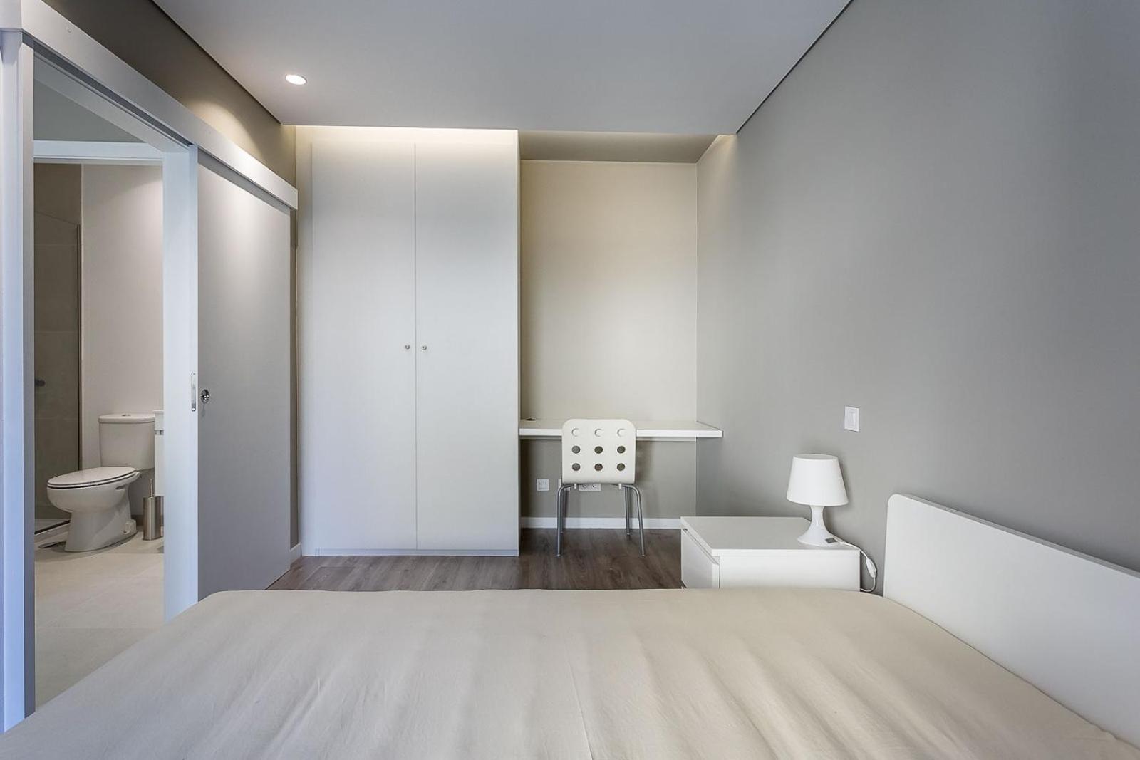One-Bedroom Apartment photo 3