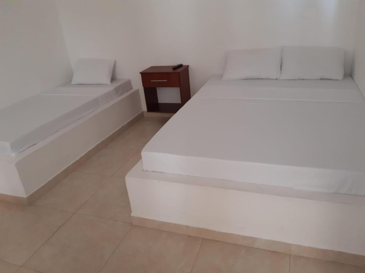 Standard Twin Room photo 2