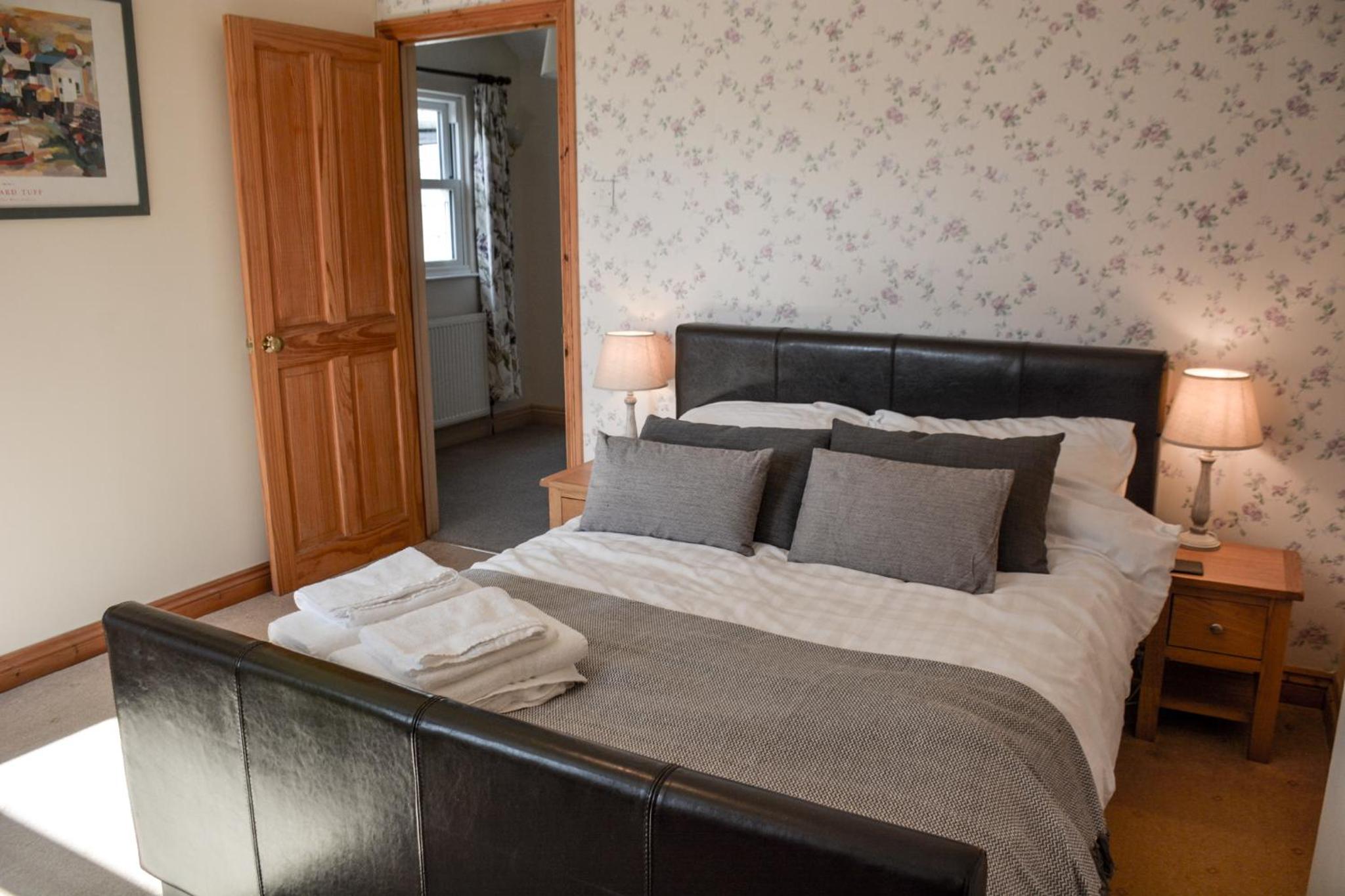 Three-Bedroom Cottage photo 1