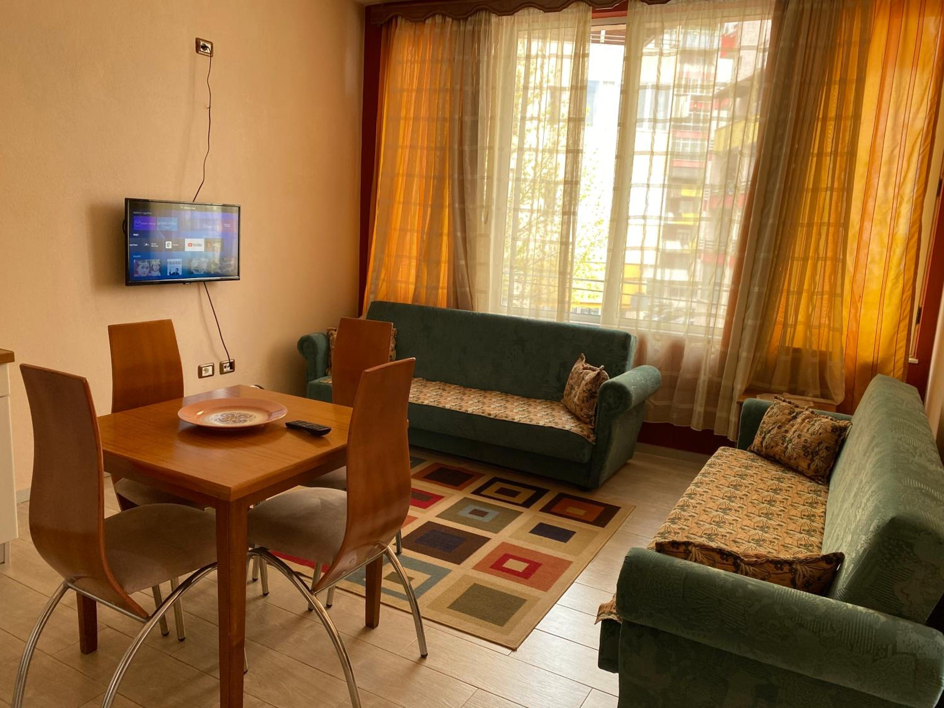 Family Room photo 1