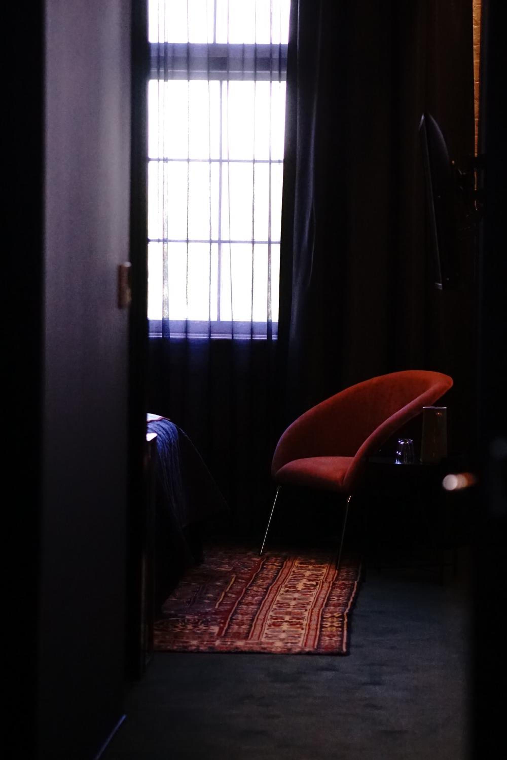 Queen Suite - Photo 1