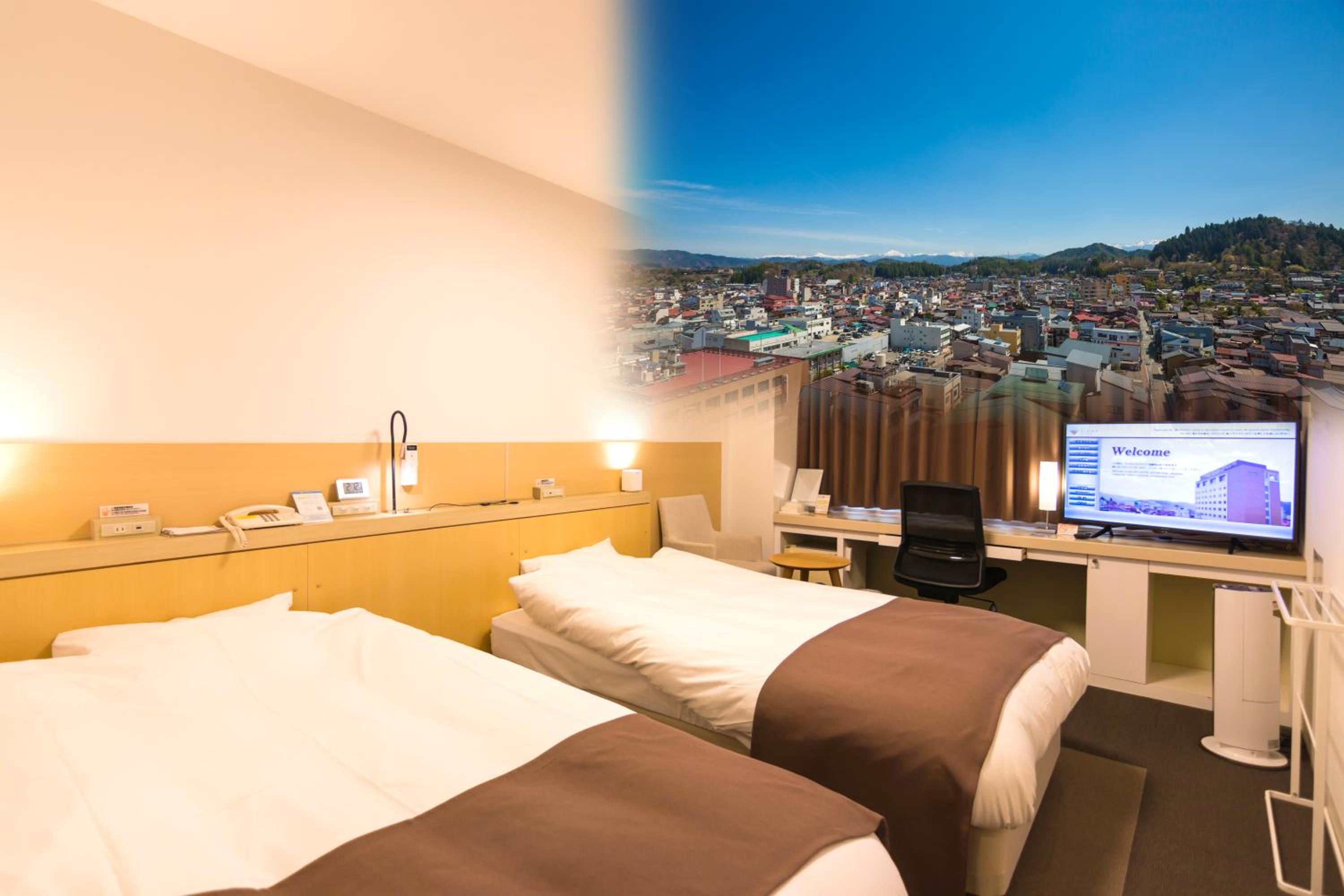 Twin Room - High Floor - Non-Smoking