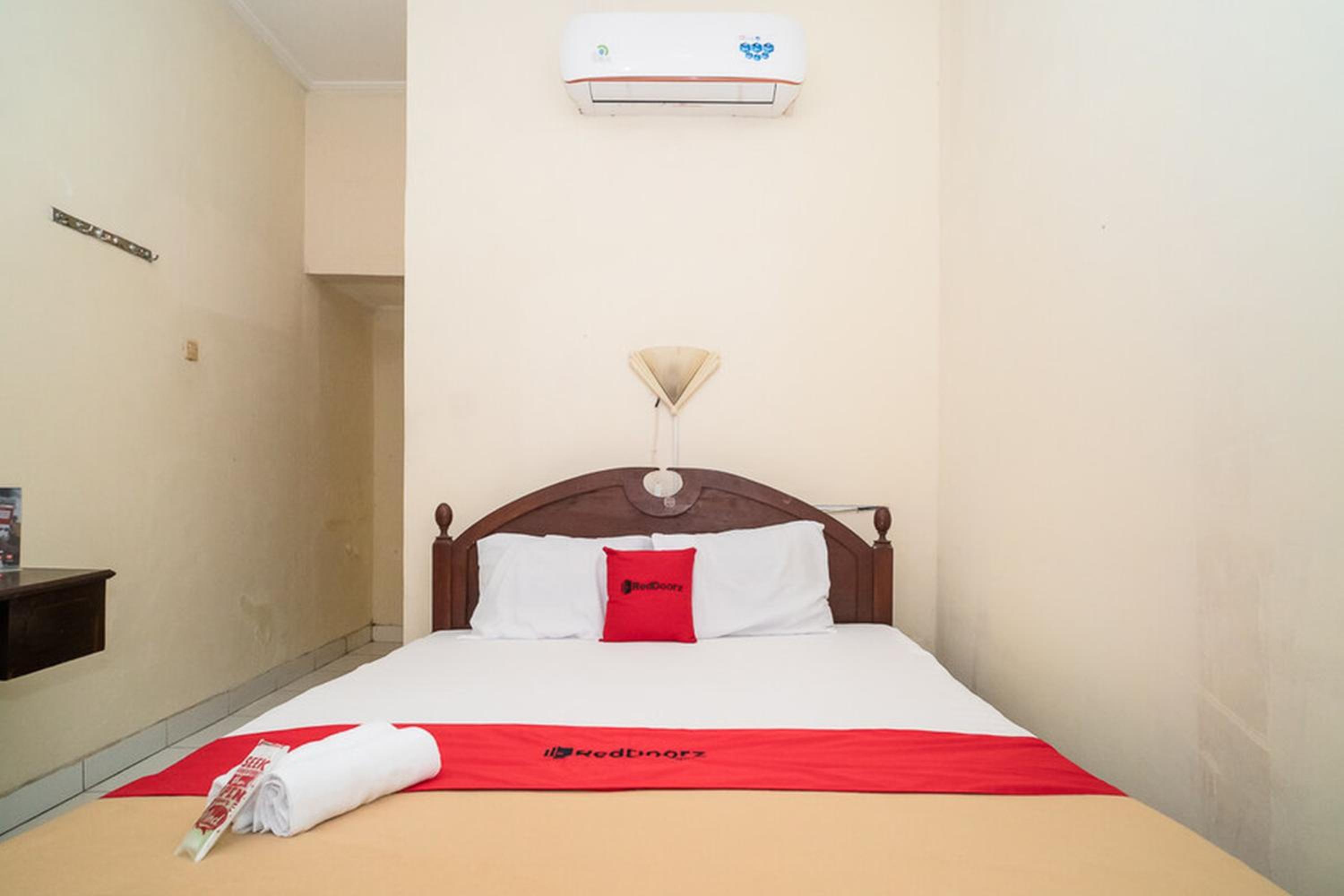 Standard Double Room - Photo 14