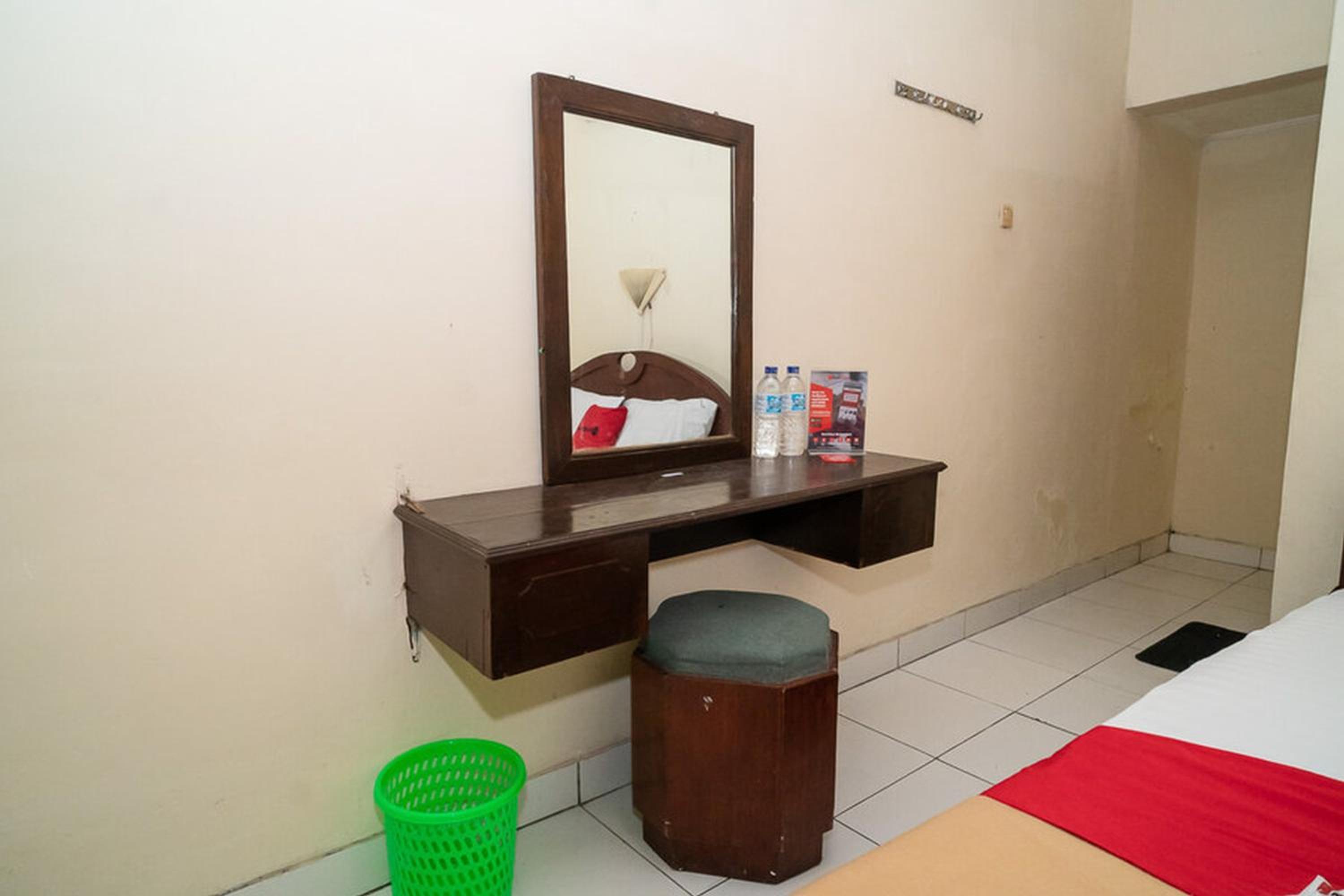 Standard Double Room - Photo 13