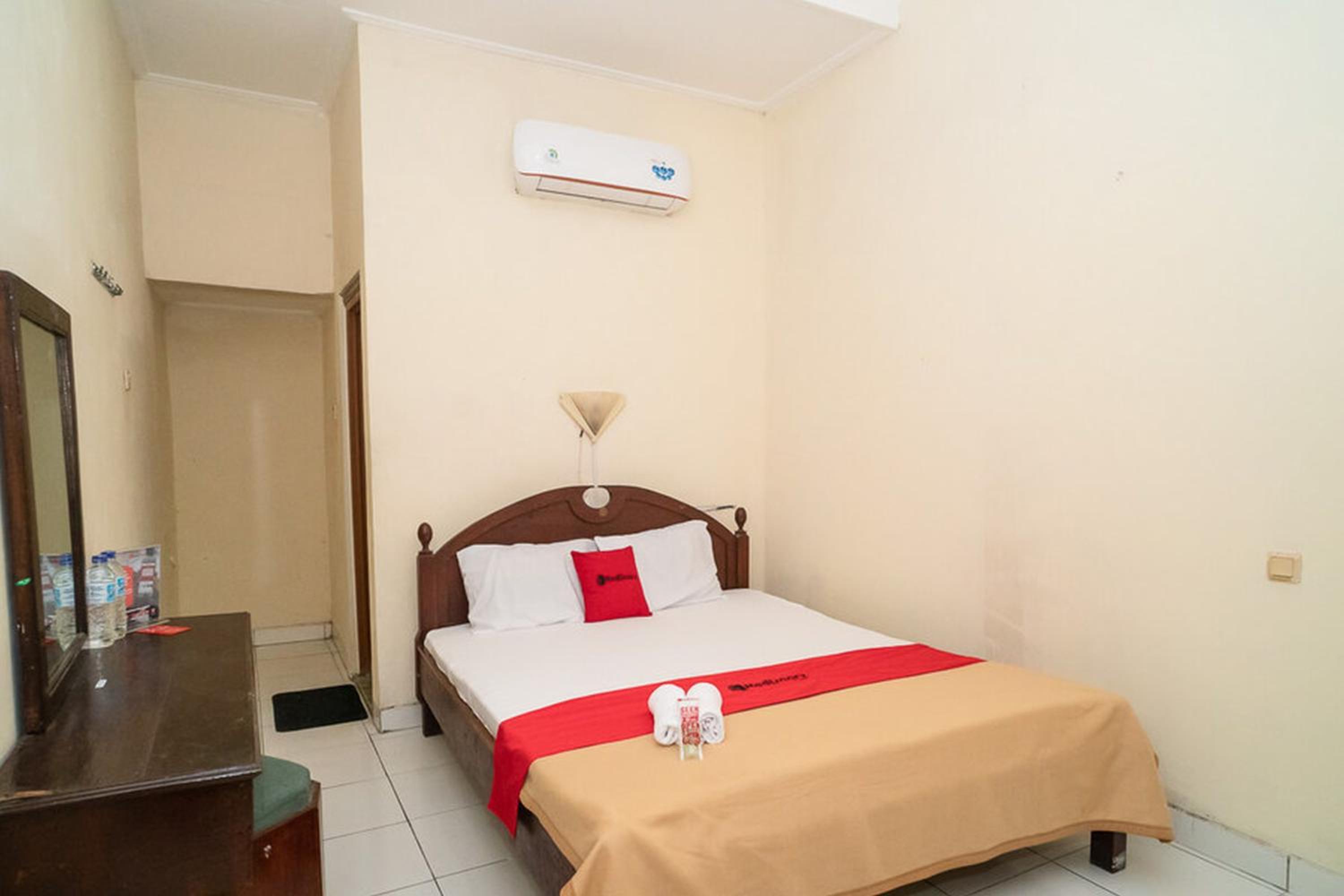 Standard Double Room - Photo 7