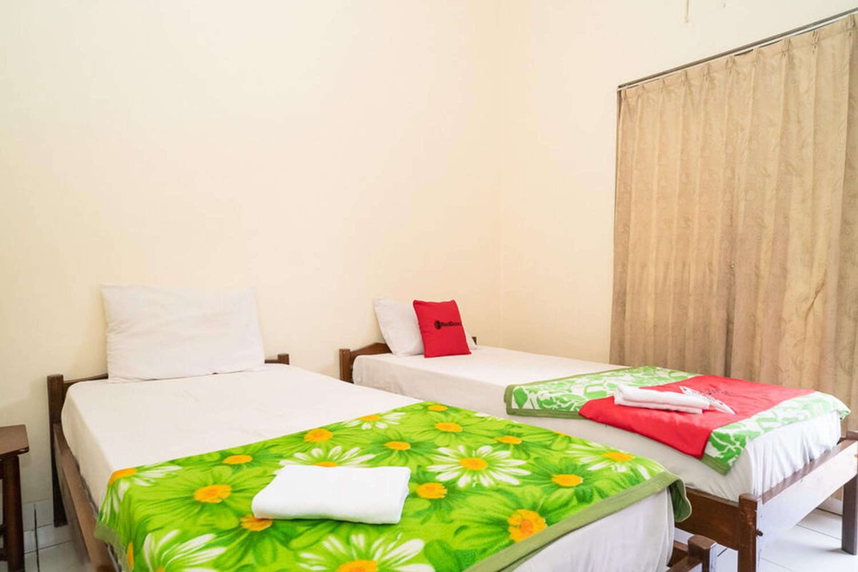 Twin Room - Photo 14