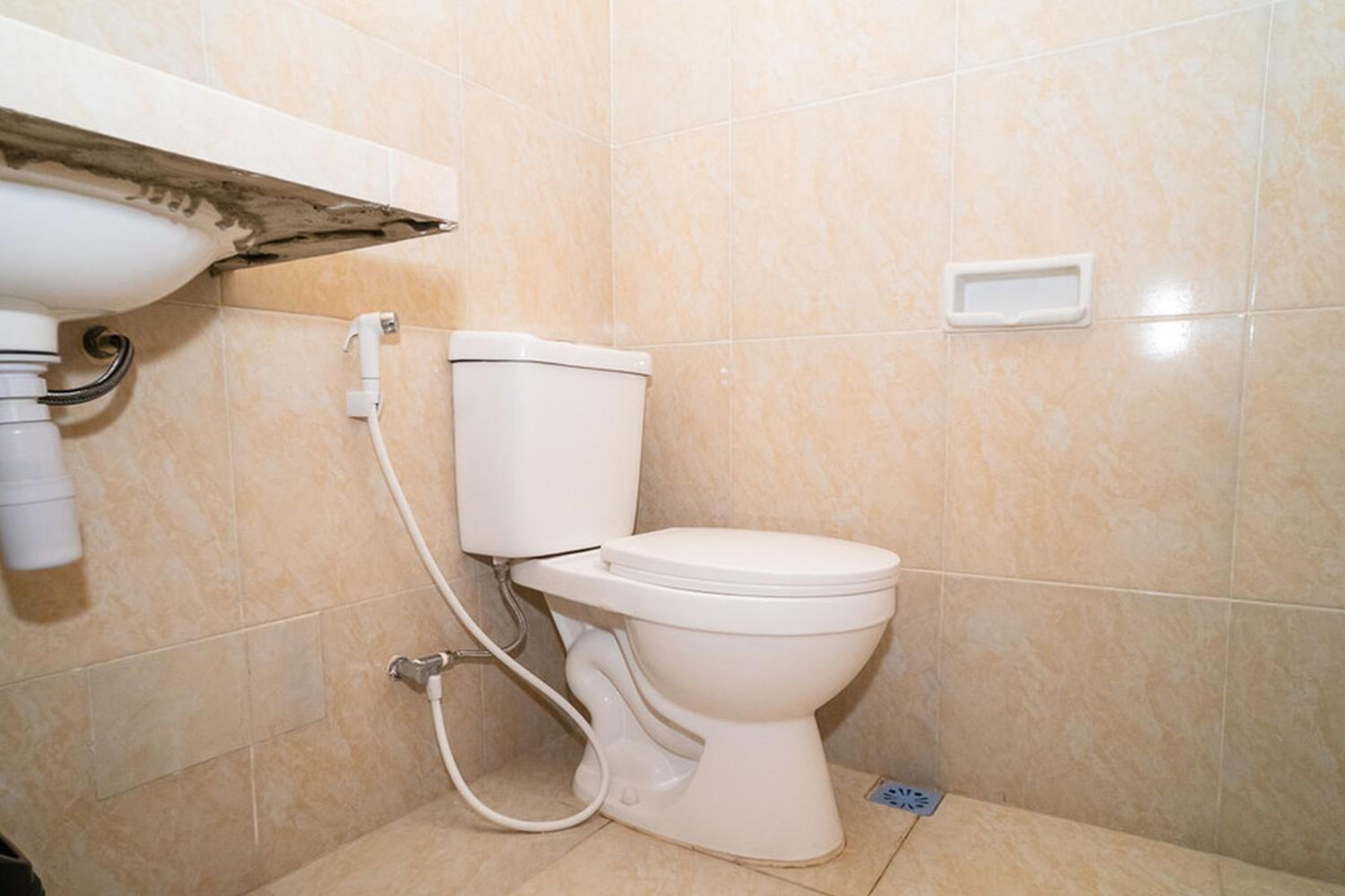 Standard Double Room - Photo 17