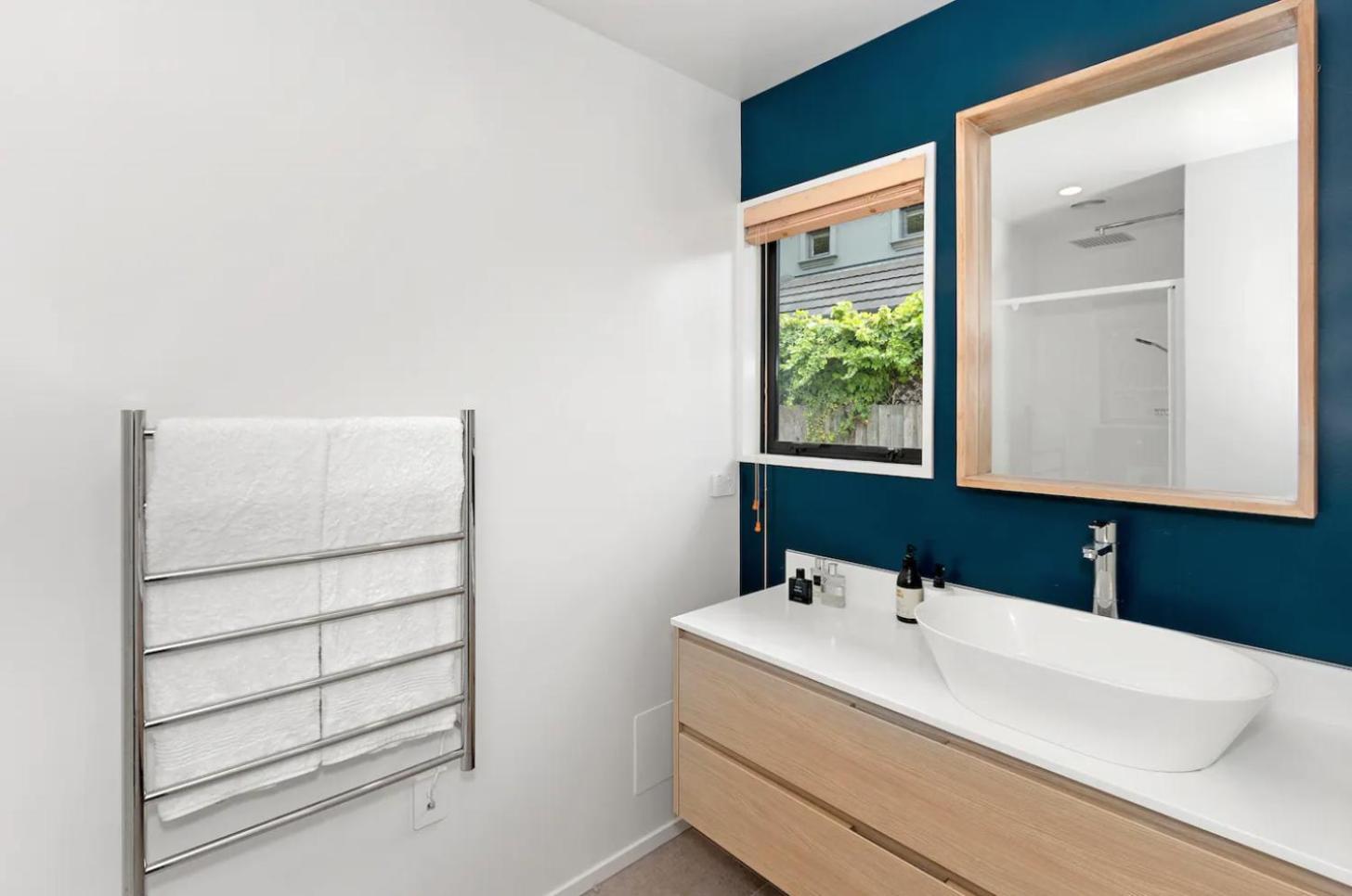Apartment with Garden View - Photo 4
