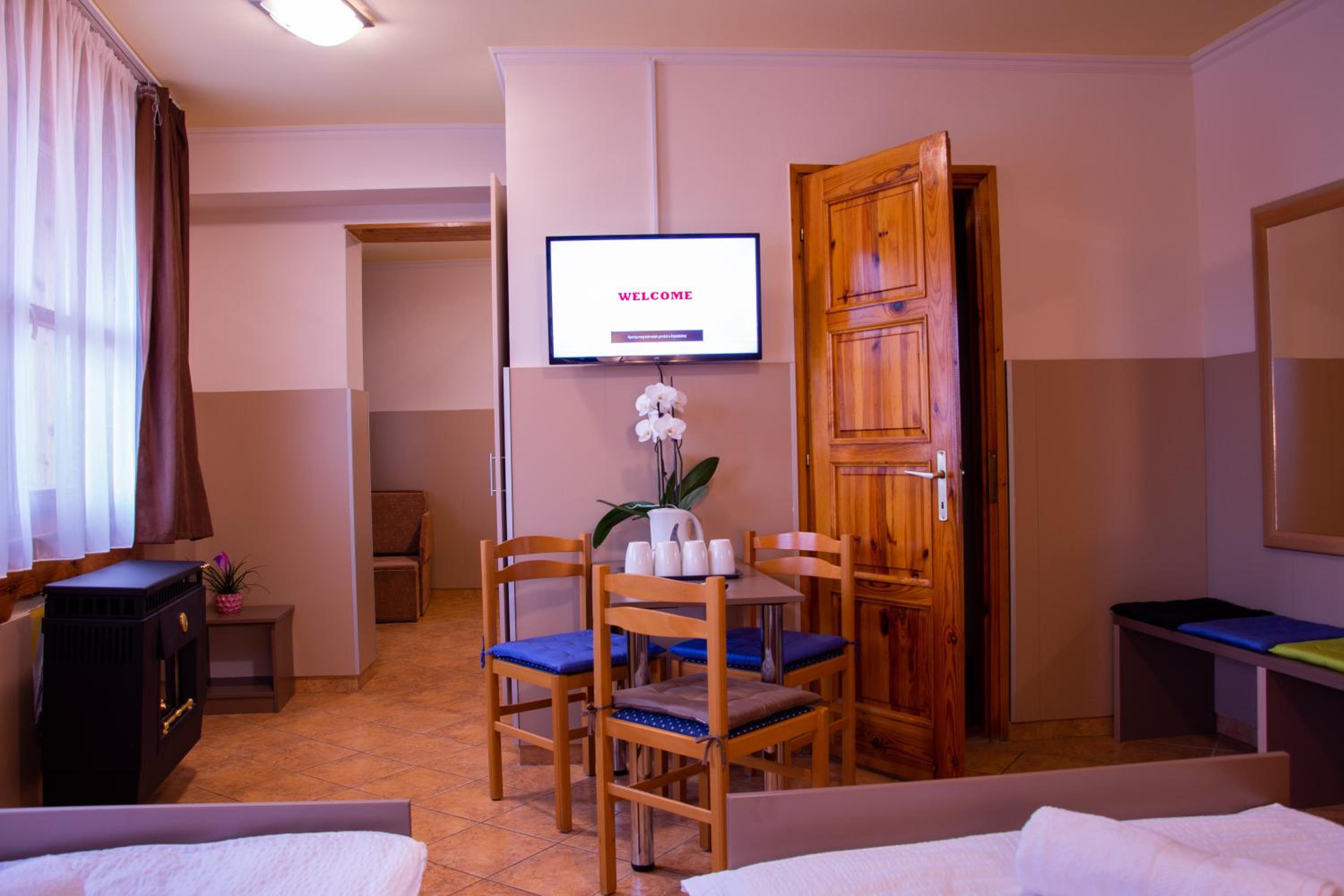 Superior Quadruple Room - Photo 1