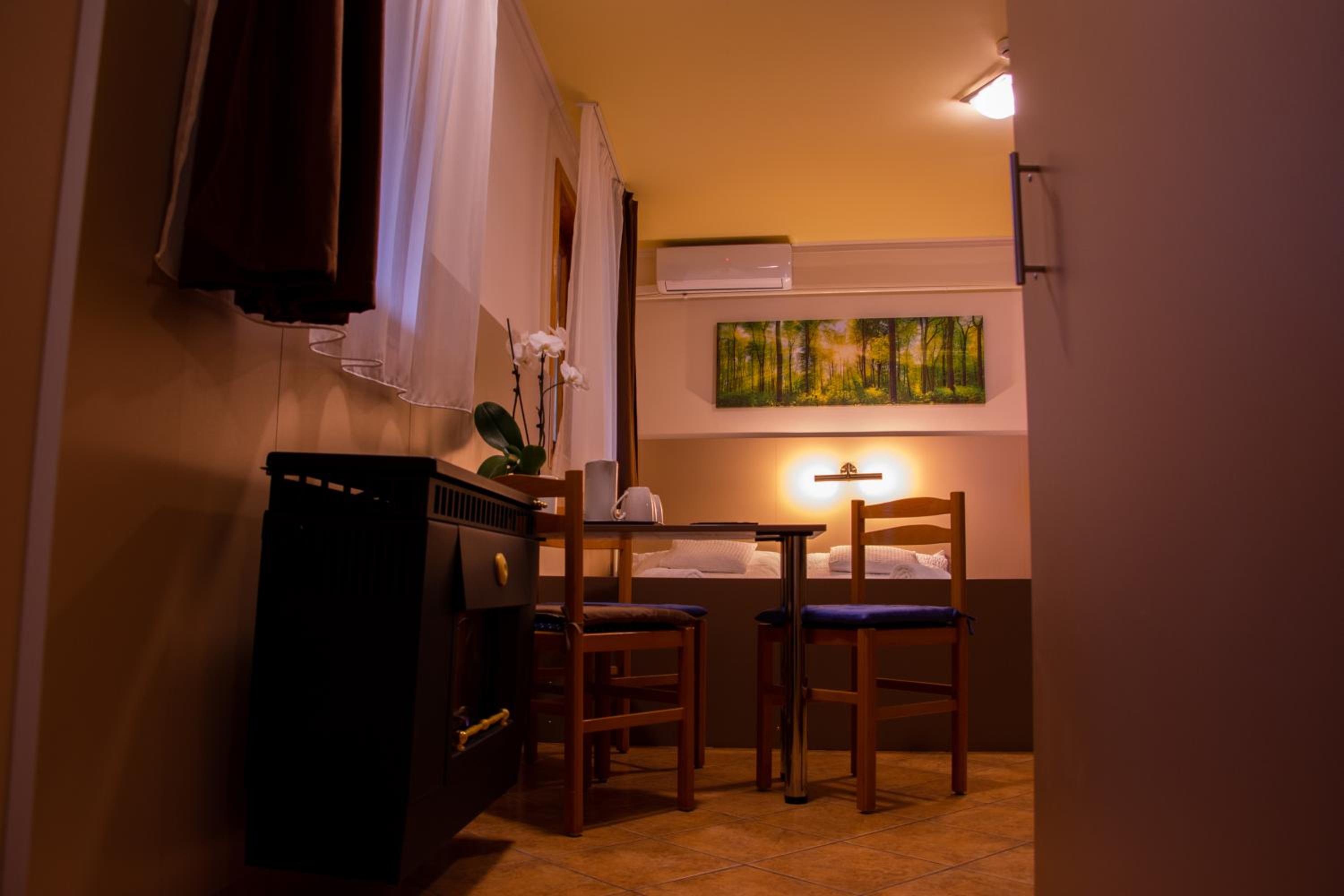 Superior Quadruple Room - Photo 7
