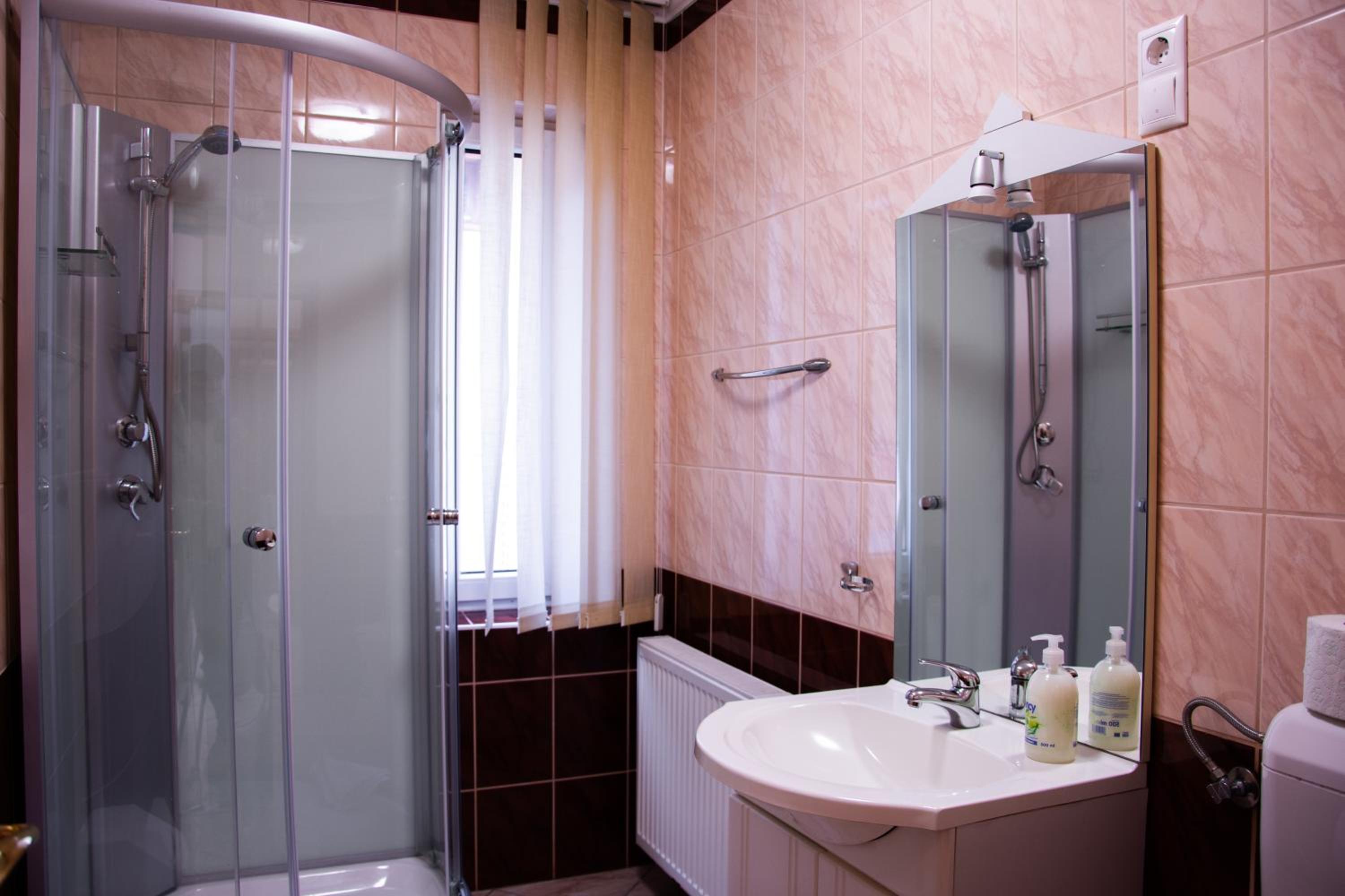 Superior Double or Twin Room - Photo 5