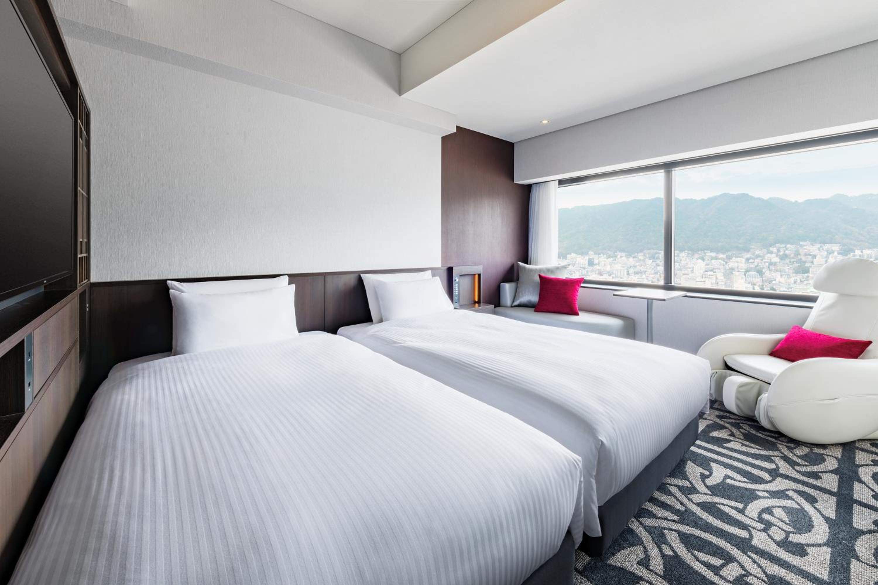 Twin Room - Non-Smoking - Photo 1